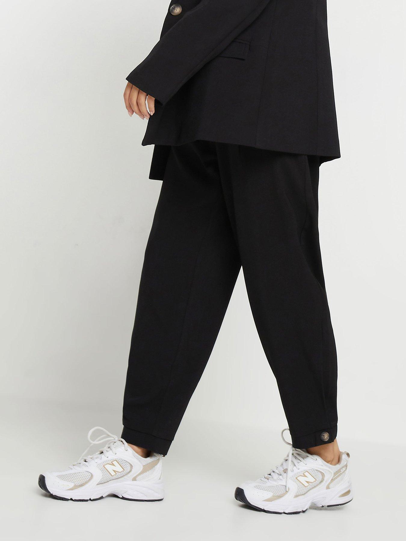 pixiegirl-petite-barrel-button-cuff-trouser-blackoutfit