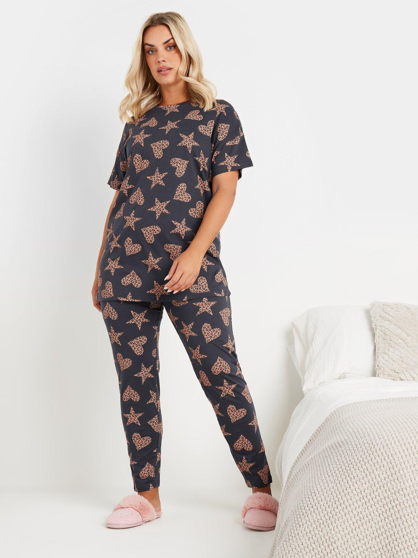 yours-curve-animal-hearts-and-stars-pj-set