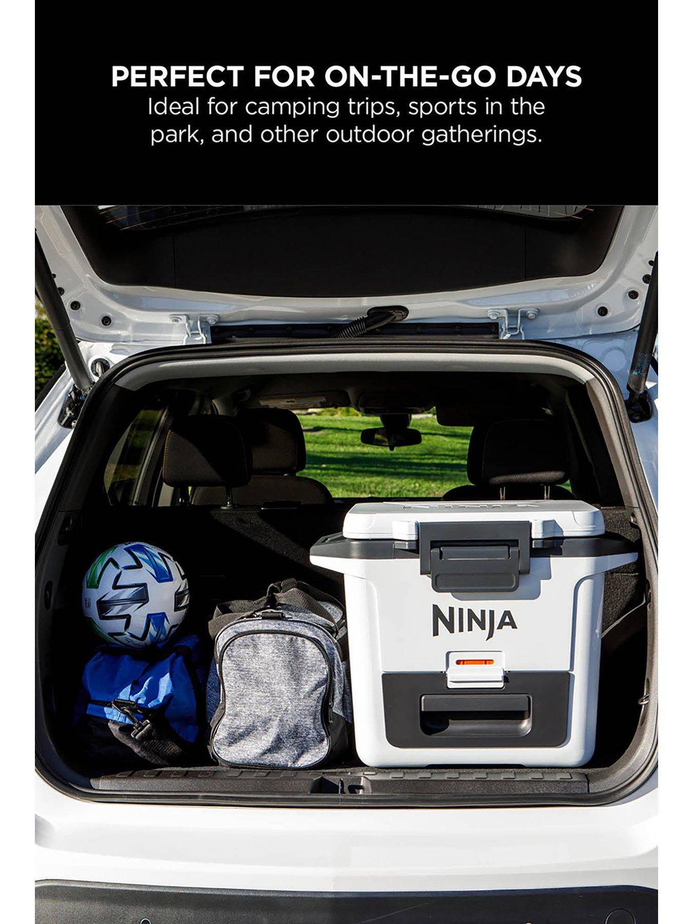 ninja-frostvault-30qt28l-hard-cooler-with-dry-zone-cloud-white-fb131ukwhstillFront