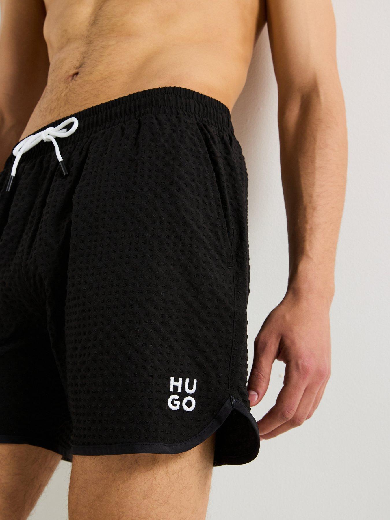 hugo-chaffle-swim-shorts-blackoutfit