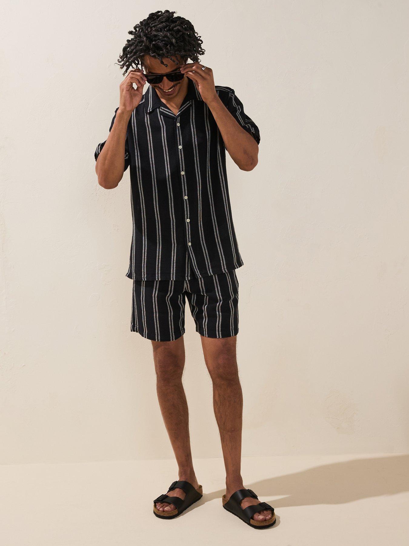 Image 3 of 6 of ONLY & SONS Trev Life&nbsp;Stripe Short Sleeve Shirt - Dark&nbsp;Navy