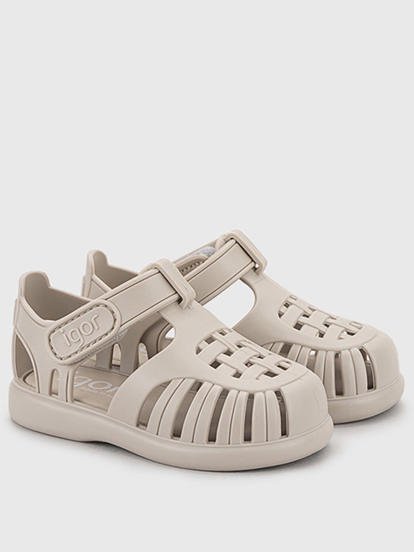 igor-tobby-solidstillFront