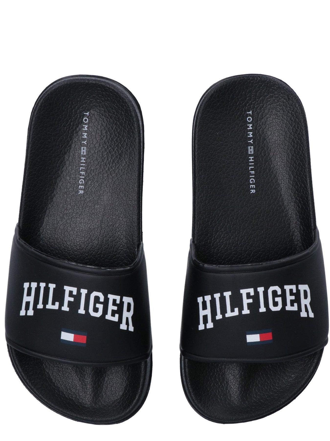 tommy-hilfiger-kids-logo-print-pool-sliders-blackoutfit