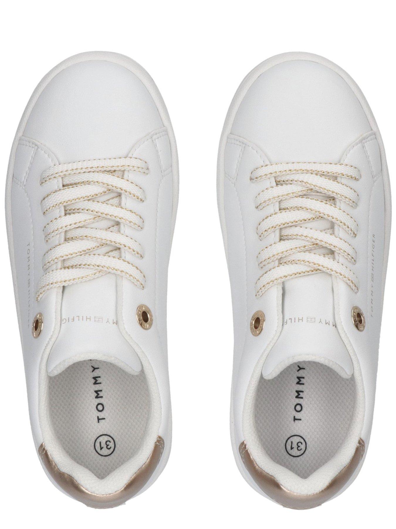 tommy-hilfiger-girls-jack-low-cut-lace-up-trainers-whiteoutfit