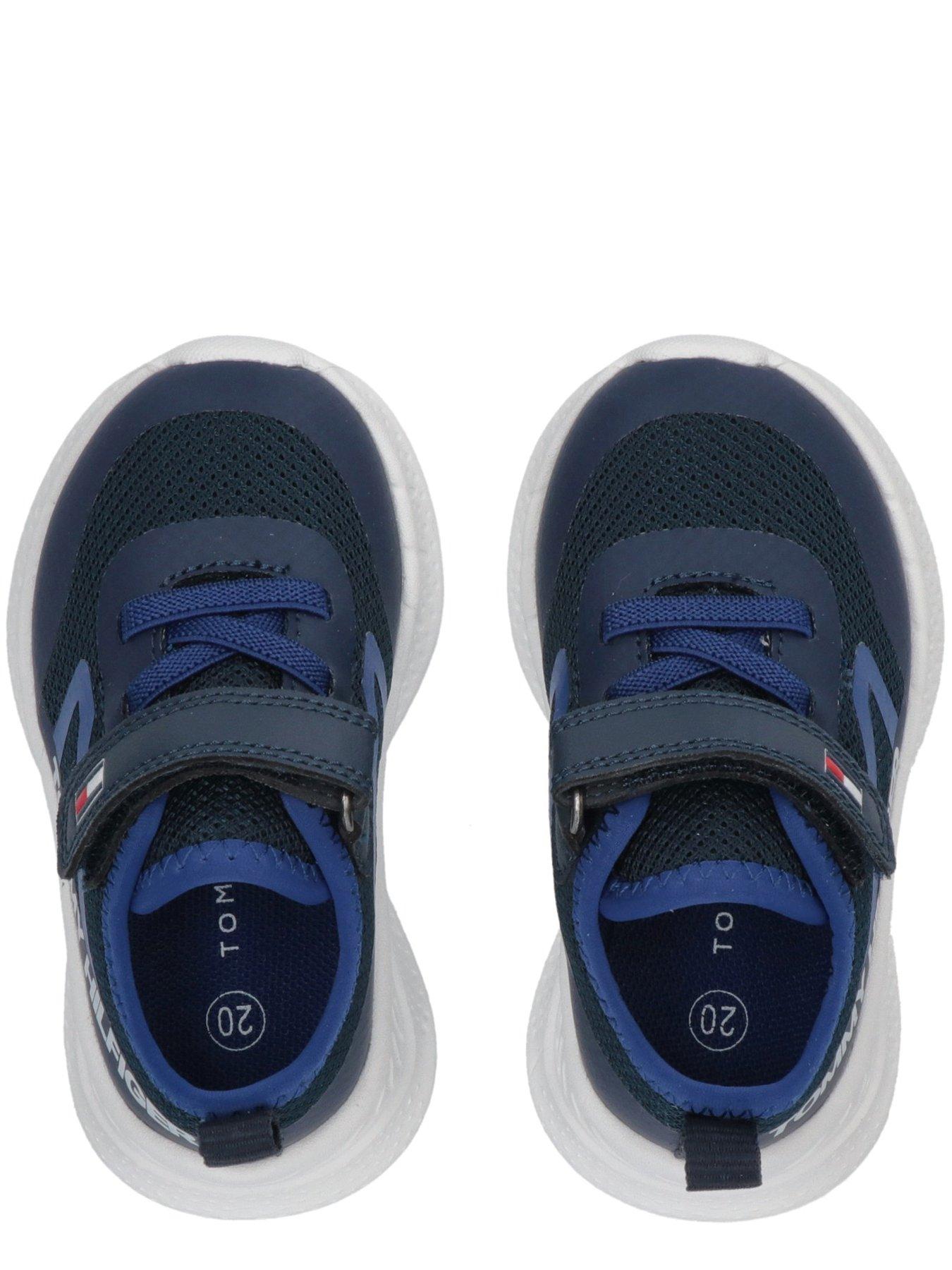 tommy-hilfiger-boys-connor-low-cut-lace-upvelcro-trainers-navyoutfit