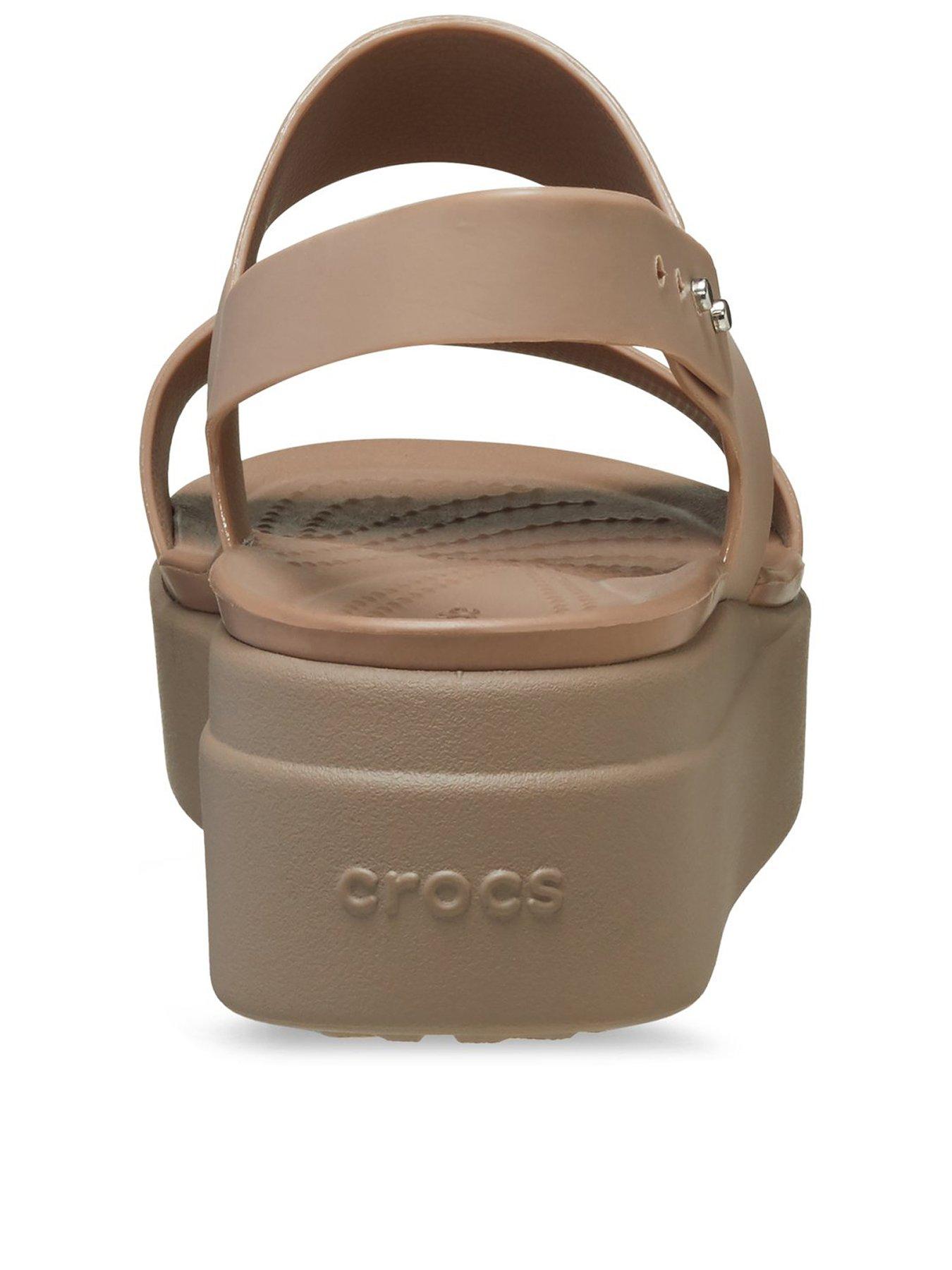 crocs-brooklyn-low-wedge-sandal-brownback