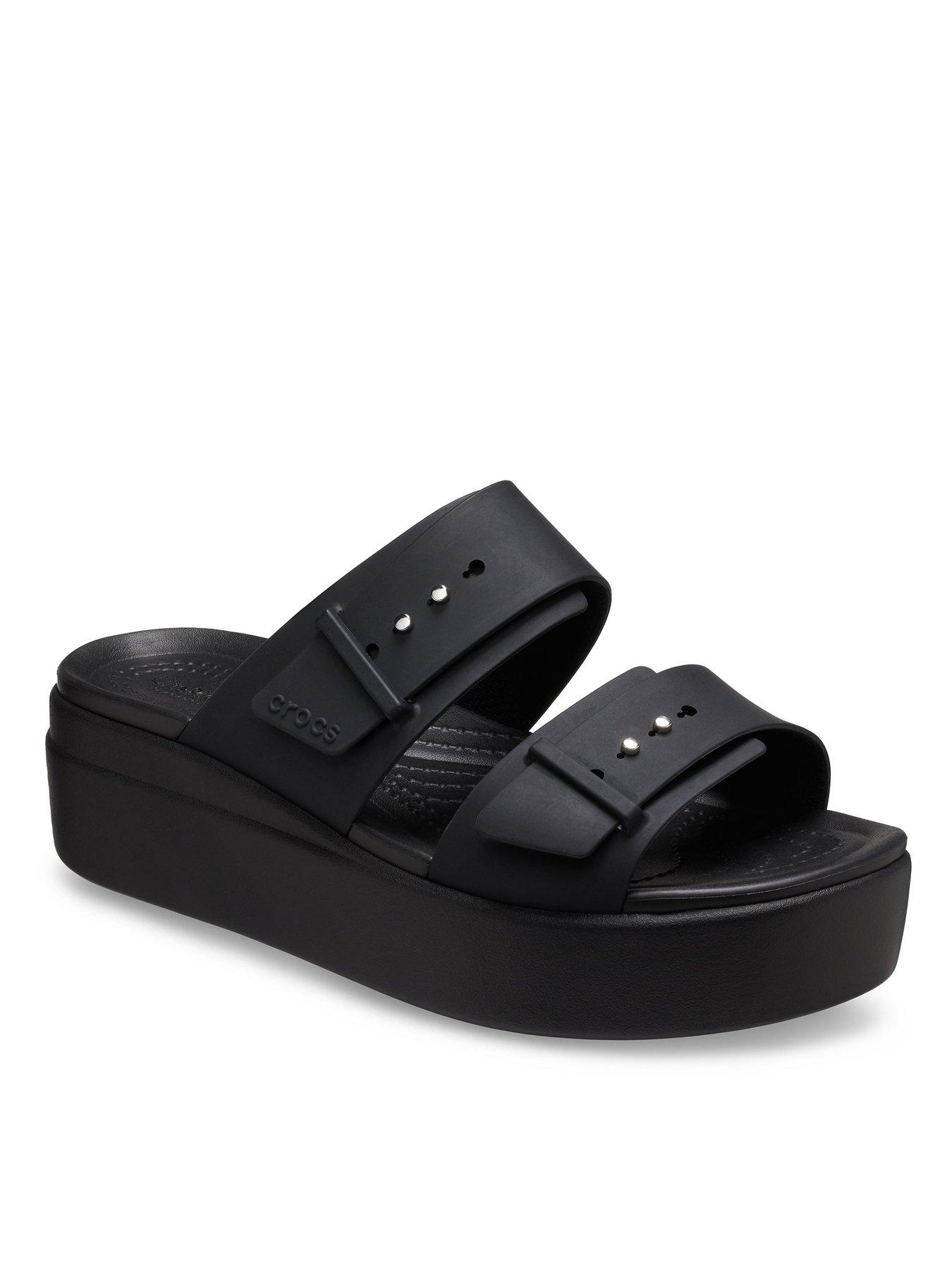 crocs-brooklyn-buckle-low-wedge--blackstillFront