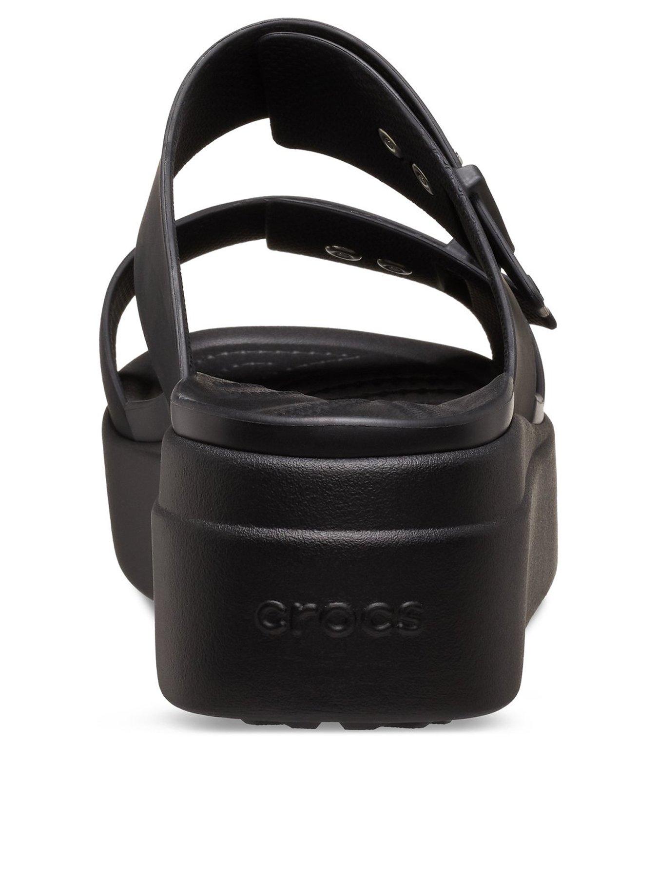 crocs-brooklyn-buckle-low-wedge--blackback