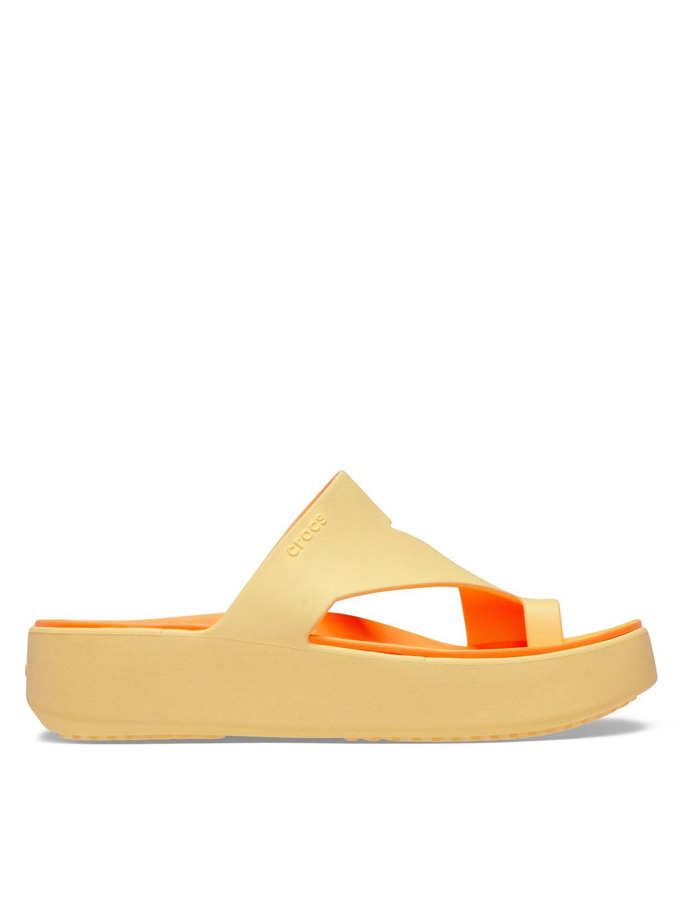 crocs-getaway-platform-toe-loop-sandal-orange