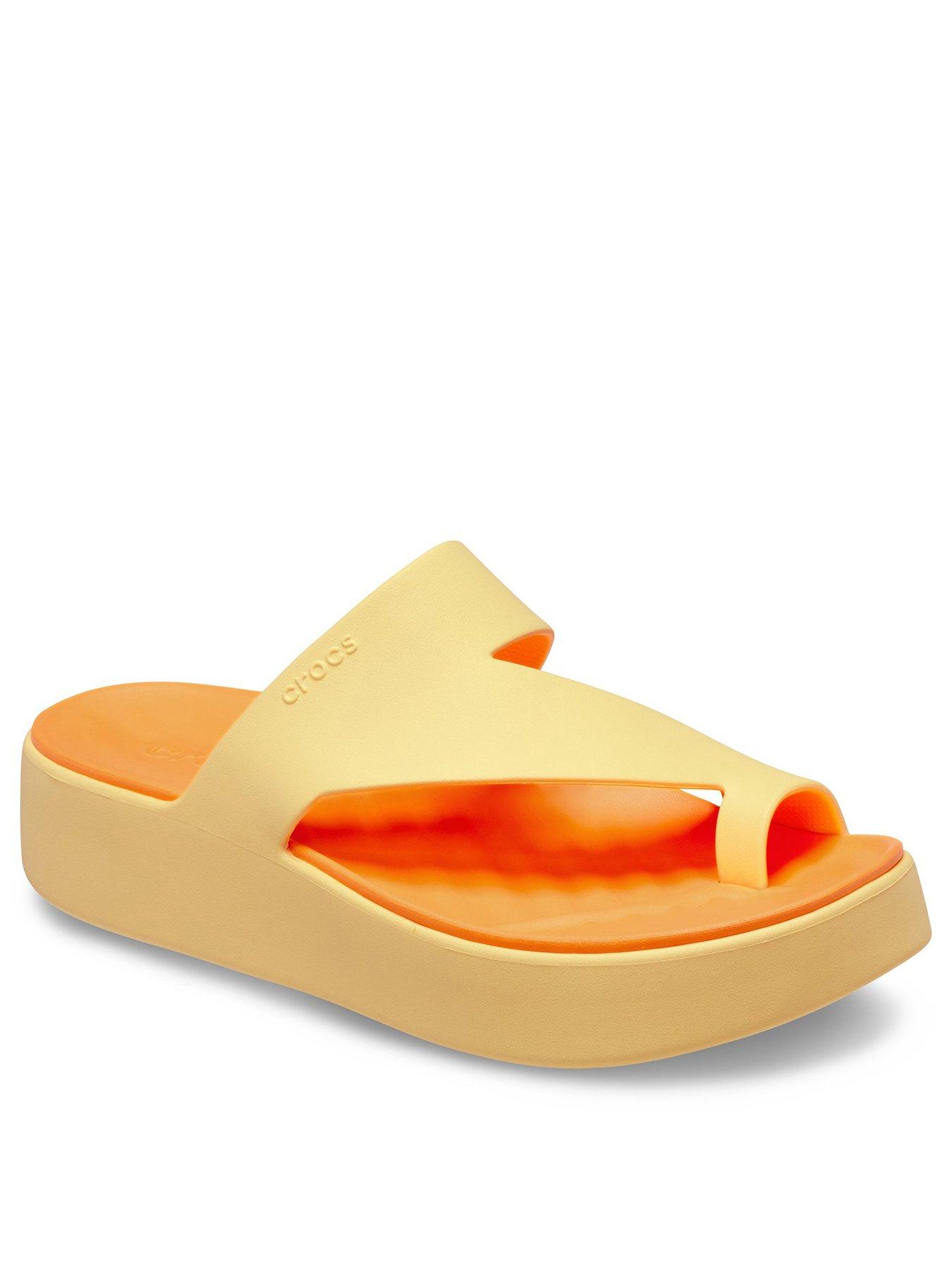crocs-getaway-platform-toe-loop-sandal-orangestillFront