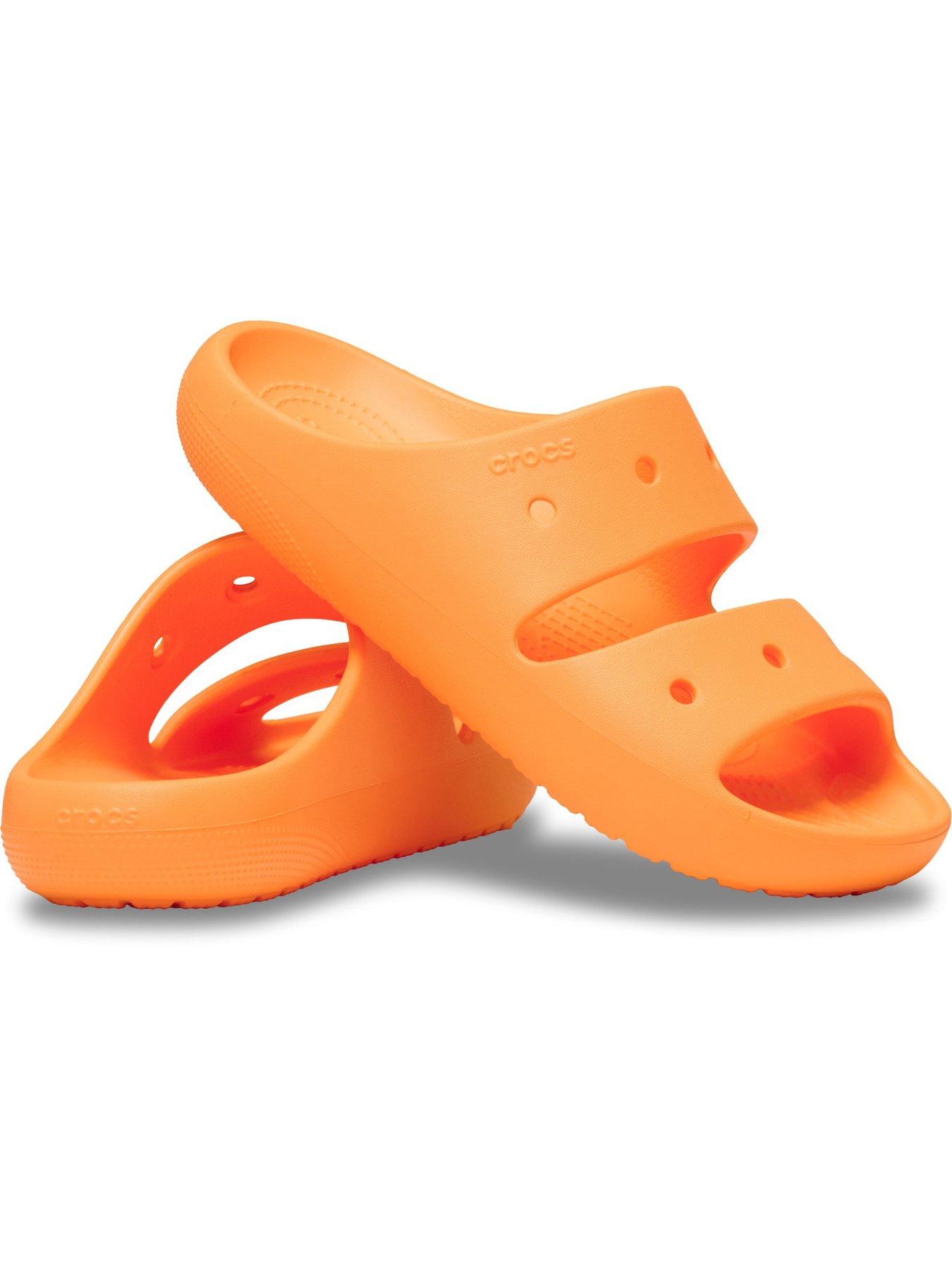 Image 6 of 6 of Crocs Classic Sandal V2