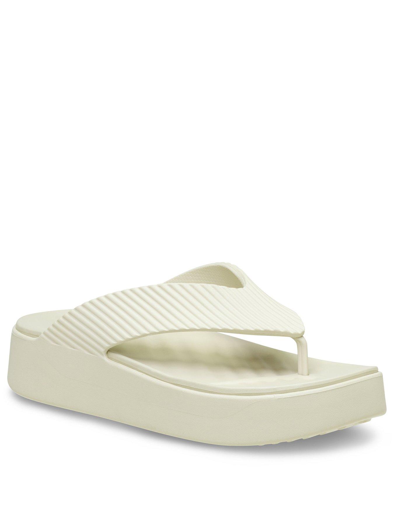 Image 2 of 6 of Crocs Getaway Groove Platform Flip Flop - Nude