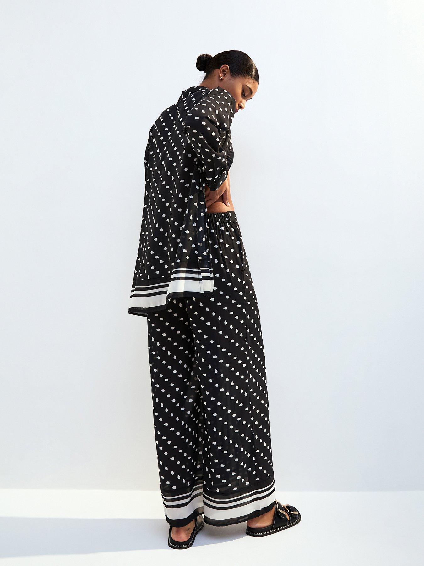 new-look-black-polka-dot-wide-leg-beach-trousersstillFront