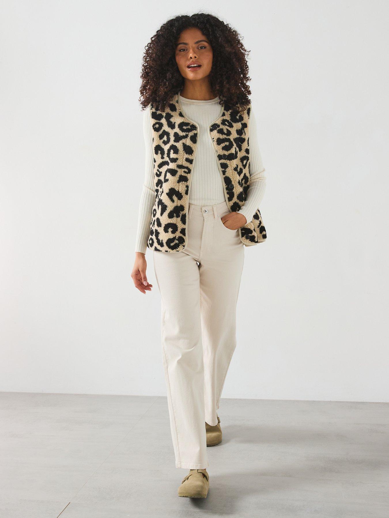 only-teddy-sleeveless-vest-and-cream-blackback