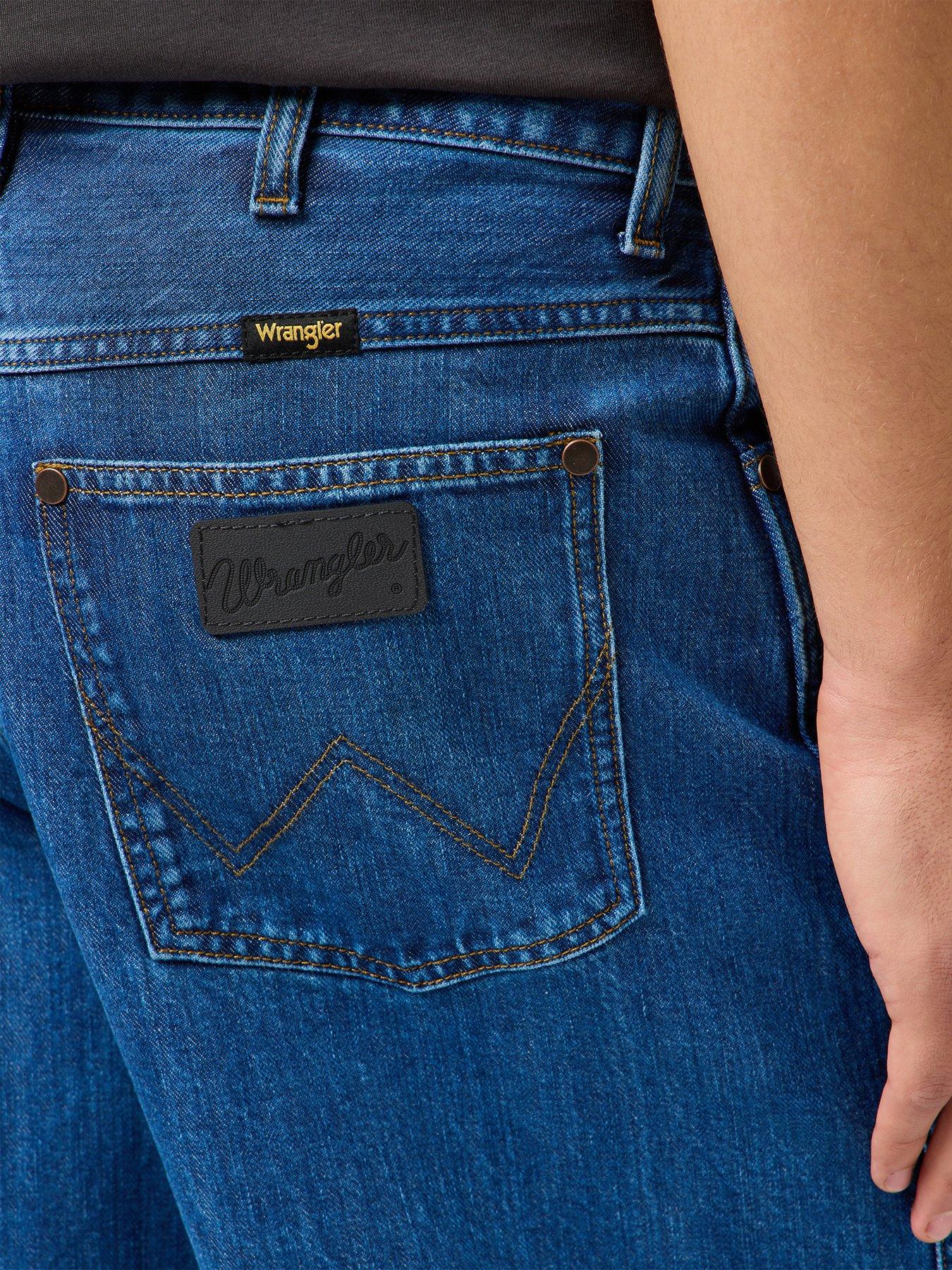 wrangler-jort-midi-length-denim-shorts-dark-blueoutfit