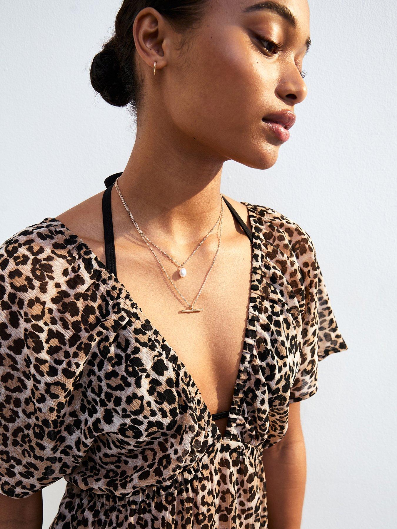new-look-leopard-print-short-sleeve-beach-maxi-dress-printdetail