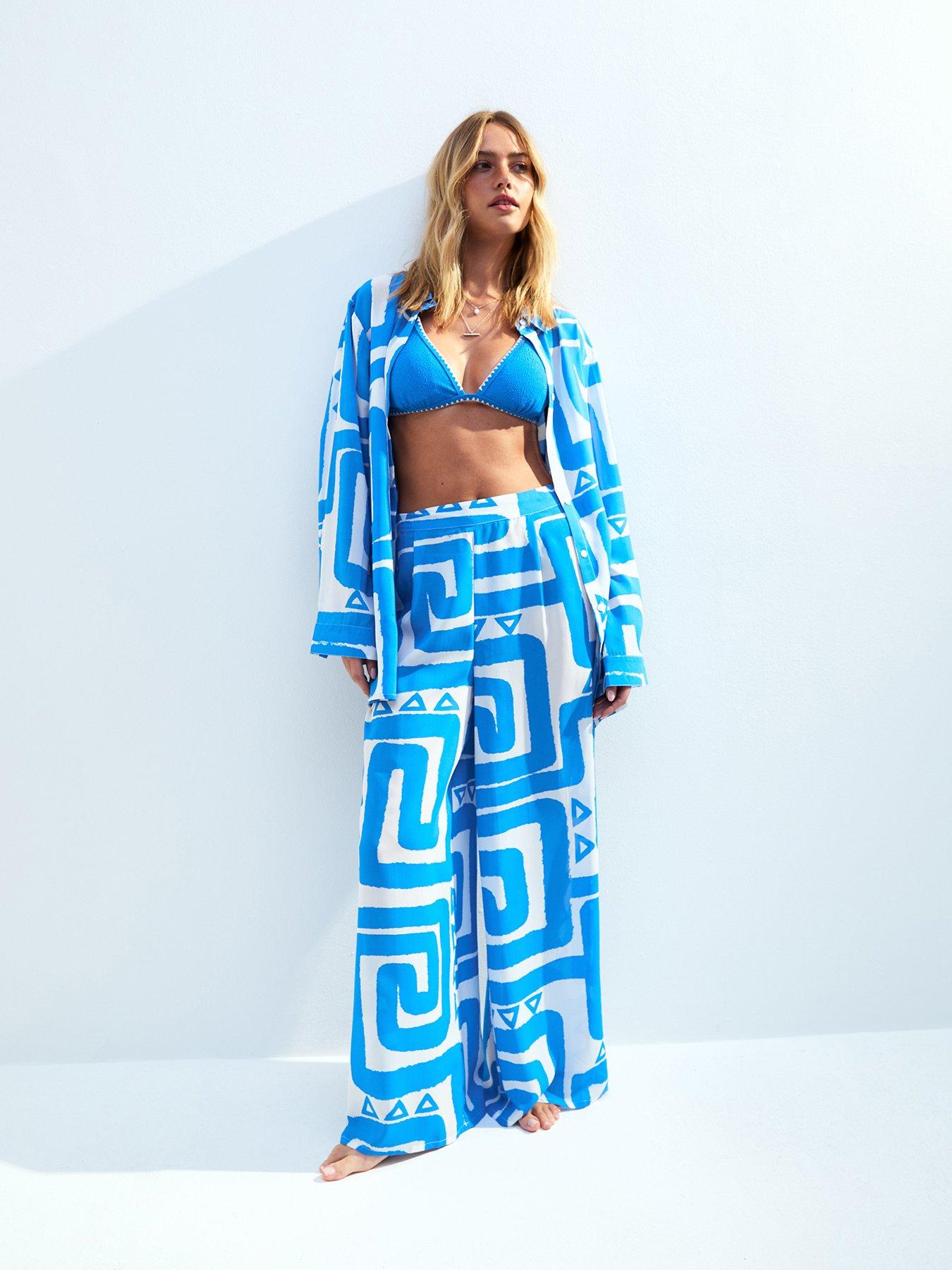 new-look-blue-swirl-patterned-long-beach-shirtdetail