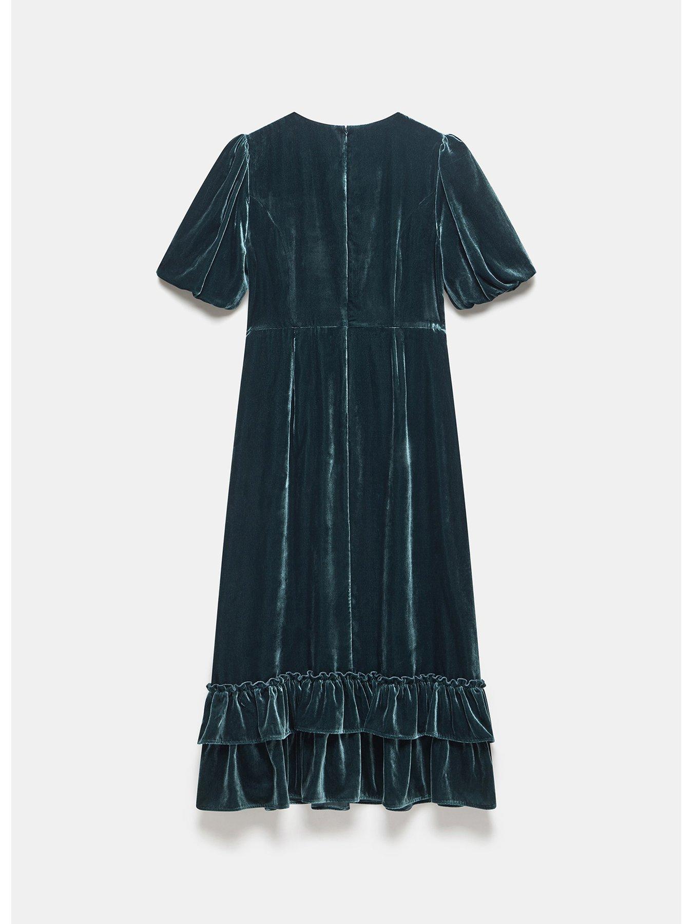 green knit cut out dress A Little Bit Of Everything Kelly Green Twist Front Cut Out Maxi Dress