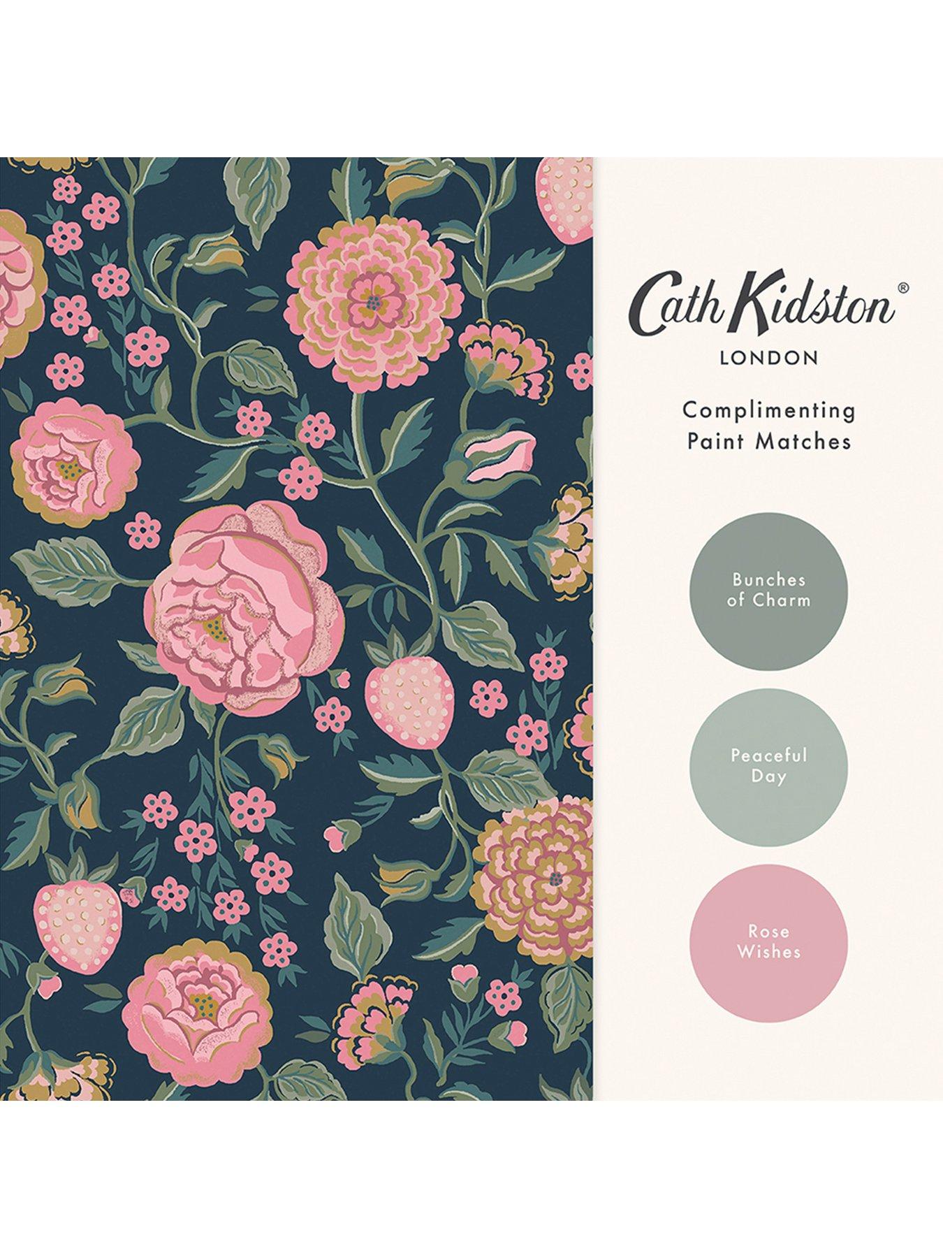 cath-kidston-strawberry-garden-navy-wallpaperoutfit