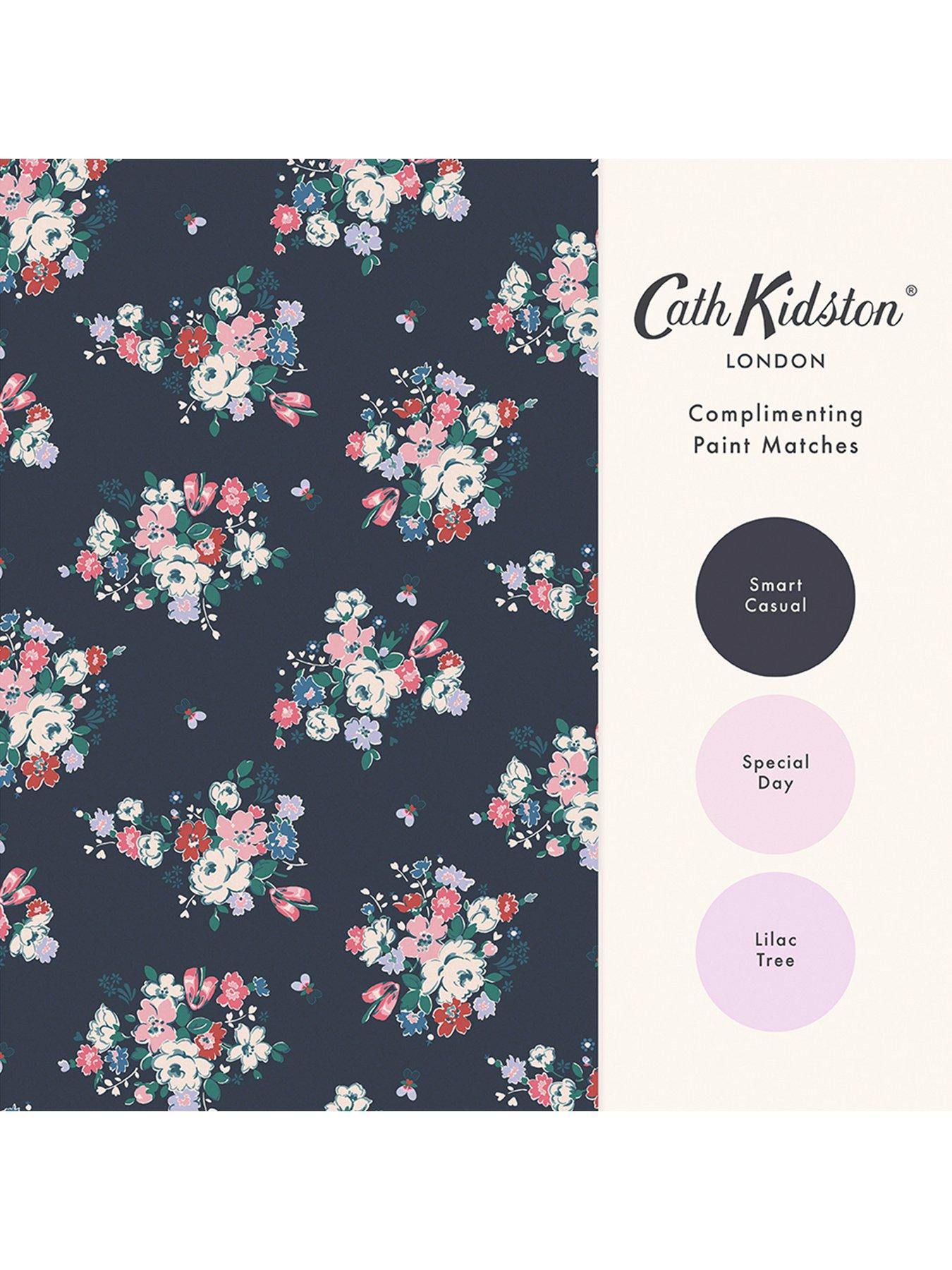 cath-kidston-clifton-floral-navy-wallpaperoutfit