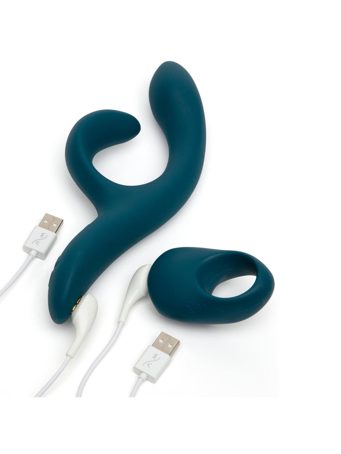Image 5 of 7 of Lovehoney We-Vibe Date Night Gift Set