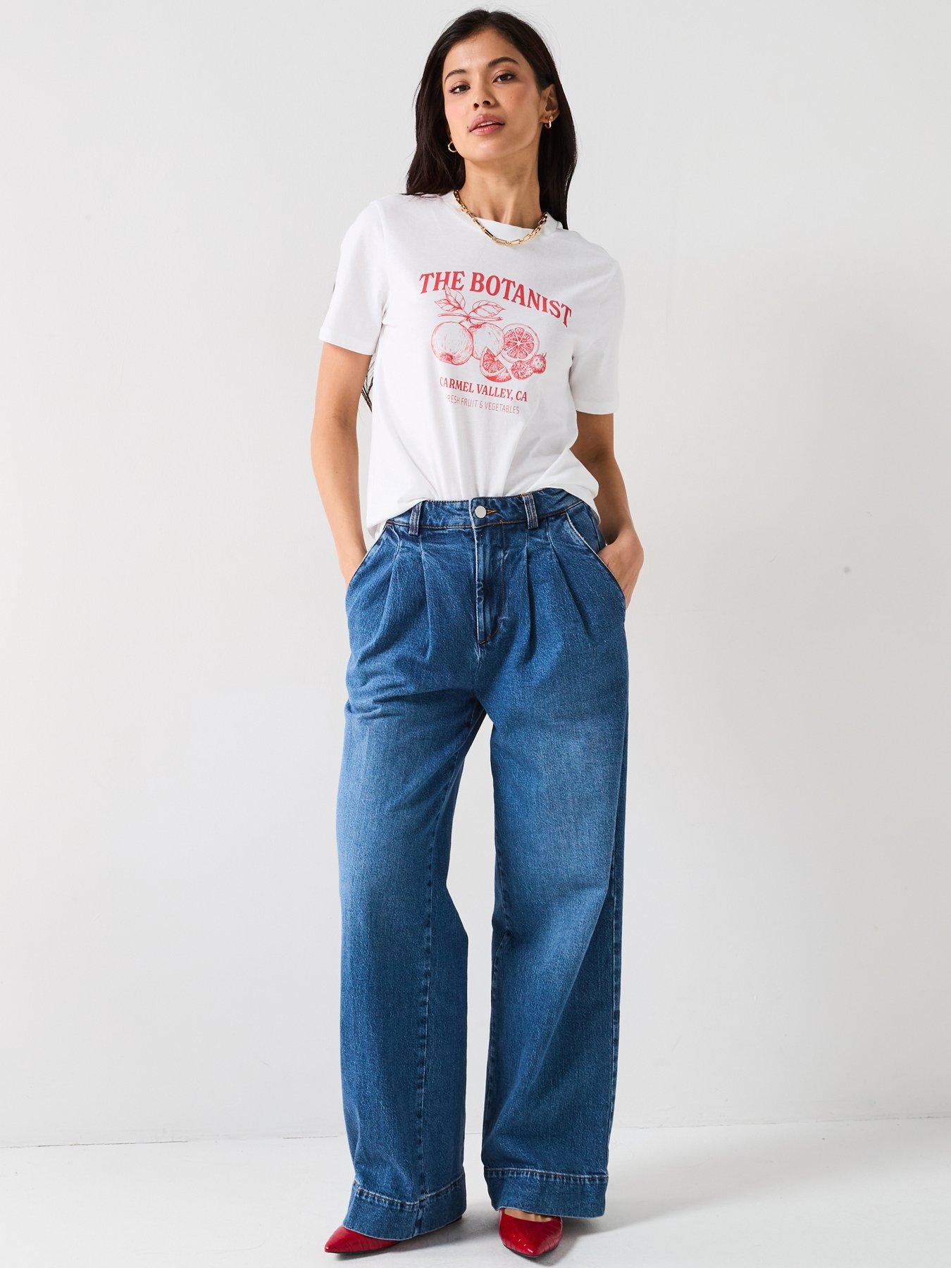 pieces-the-botanist-graphic-t-shirt-whiteback