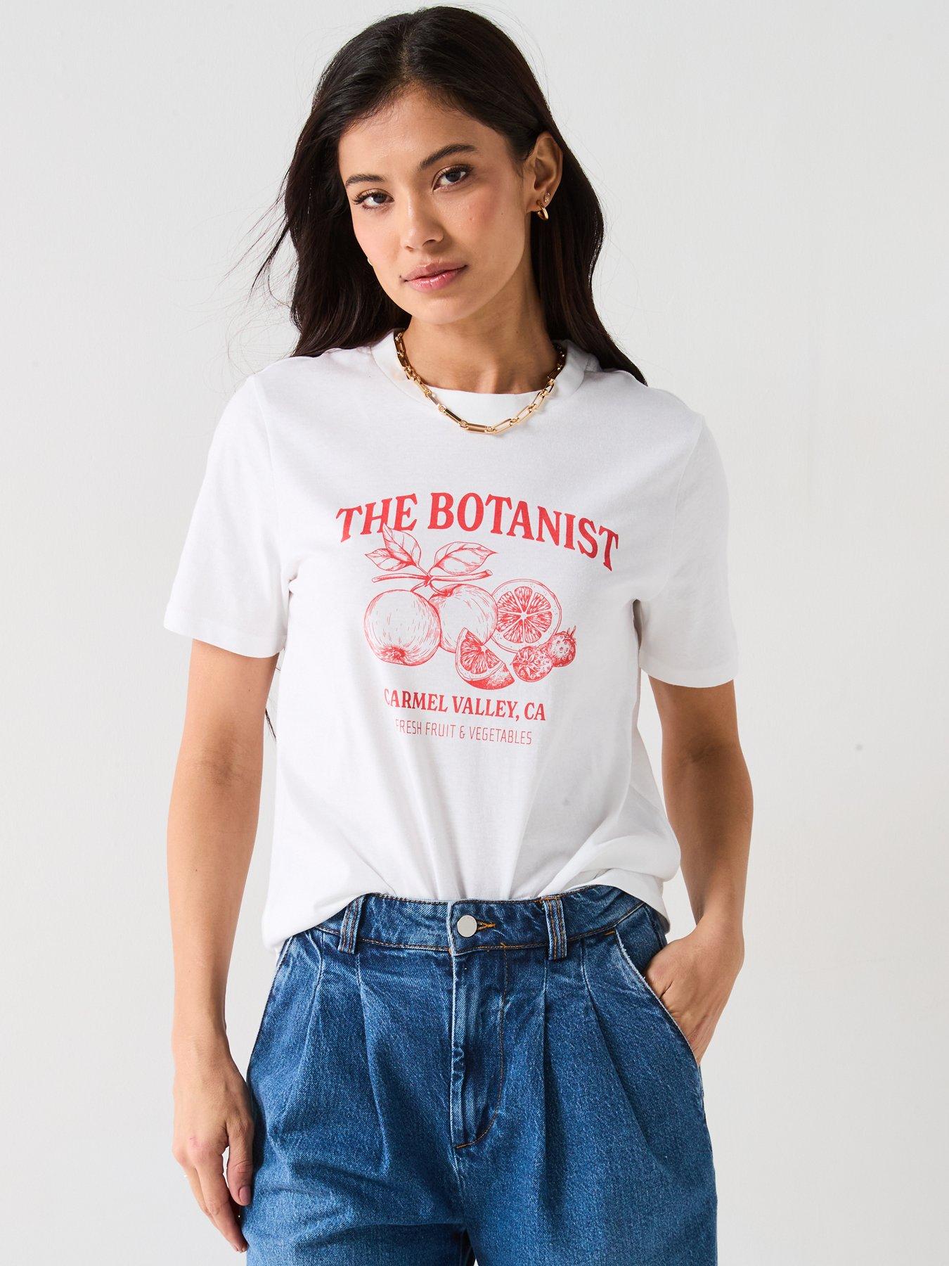 pieces-the-botanist-graphic-t-shirt-whiteoutfit