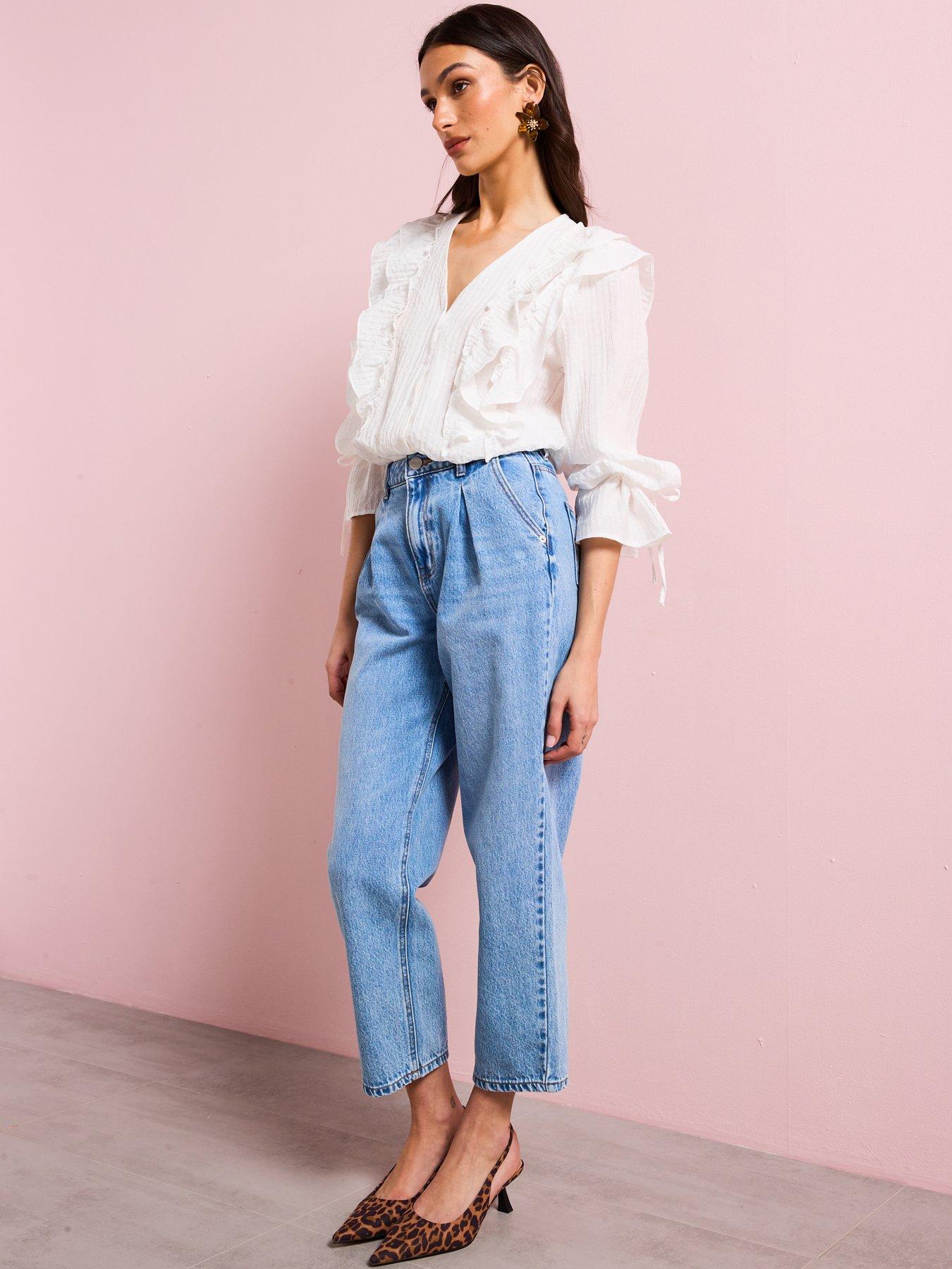 Image 4 of 6 of Vero Moda High Rise Barrel Denim Jeans - Blue