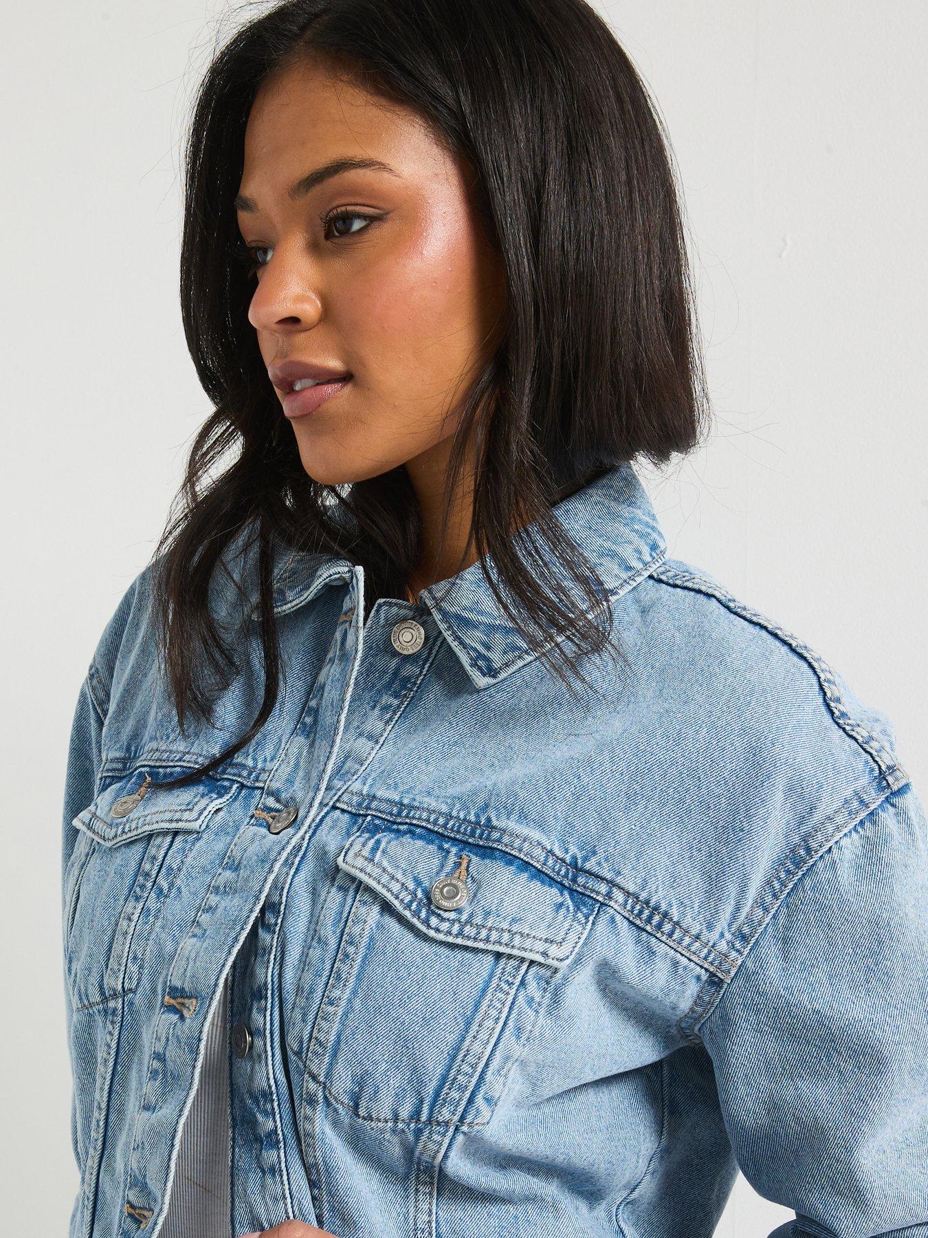 only-oversized-denim-jacket-light-blueoutfit