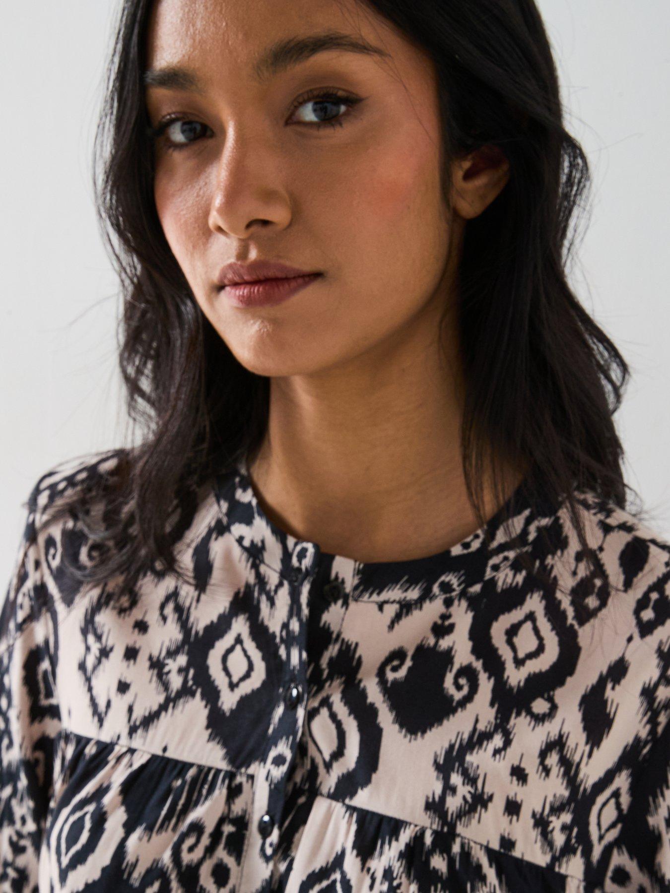 Image 6 of 6 of JDY Printed Long Sleeve Blouse - Black