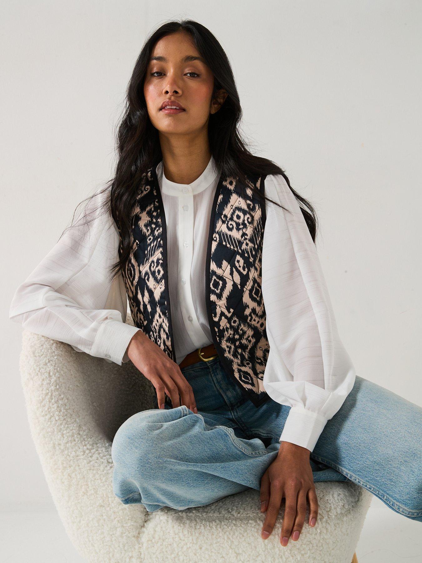 jdy-printed-quilted-waistcoat-jacket-blackoutfit