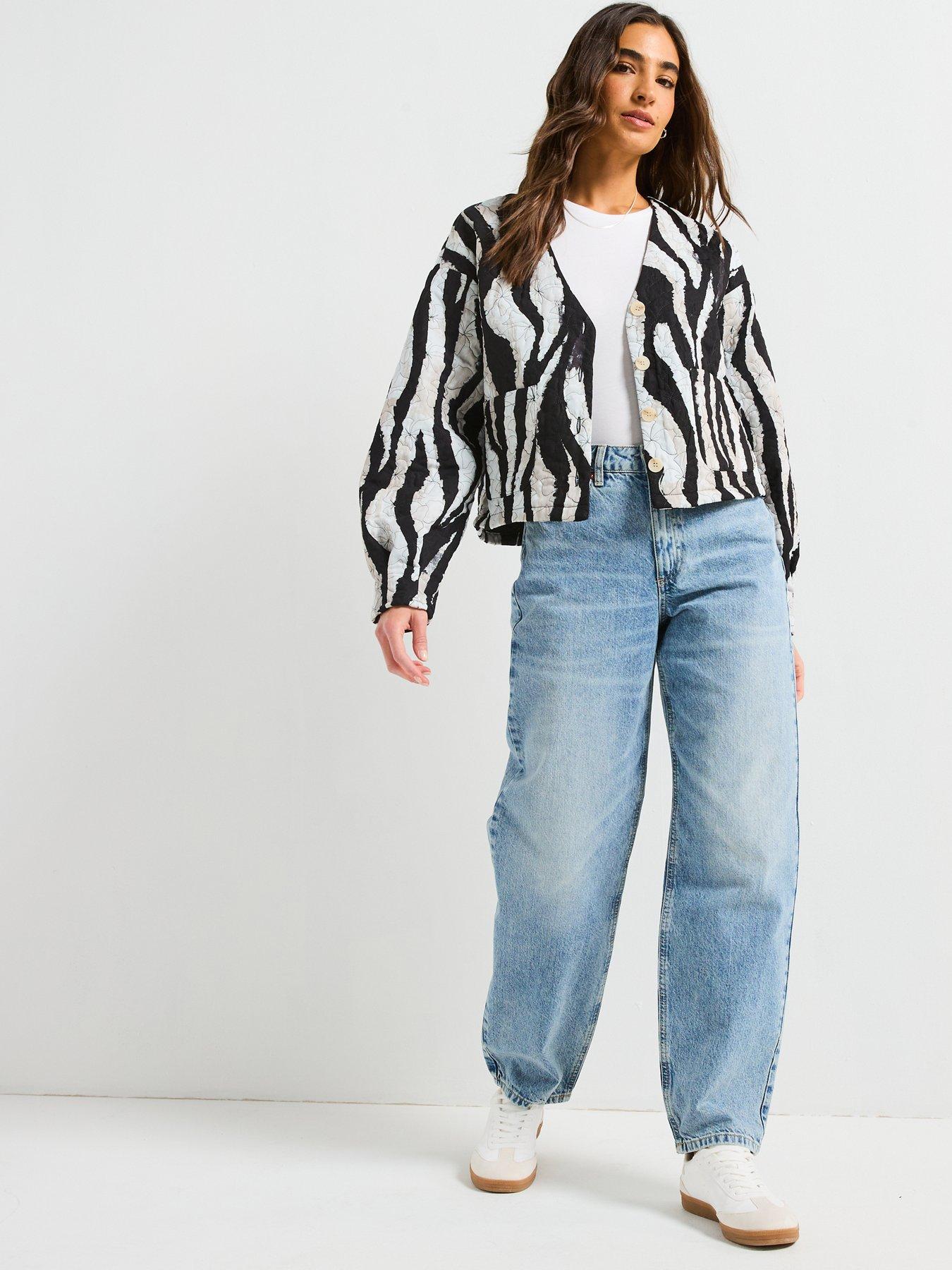 Image 3 of 4 of Vero Moda Lulu Long Sleeve Quilted Jacket - Black Stripe