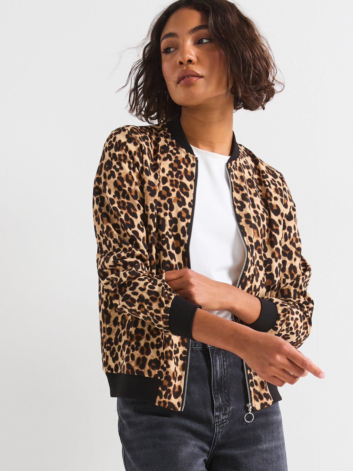 Image 1 of 6 of Vero Moda Coco Long Sleeve Bomber Jacket - Leopard Print