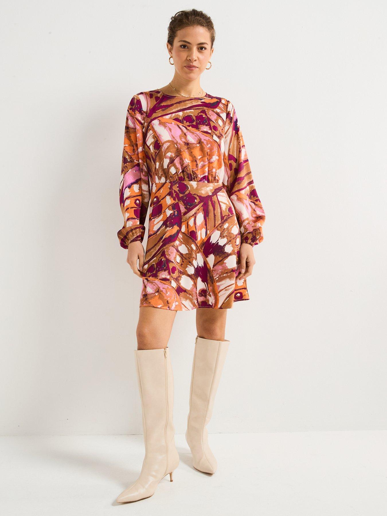 Image 3 of 6 of Vero Moda Linea Long Sleeve Short Woven Dress - Multi