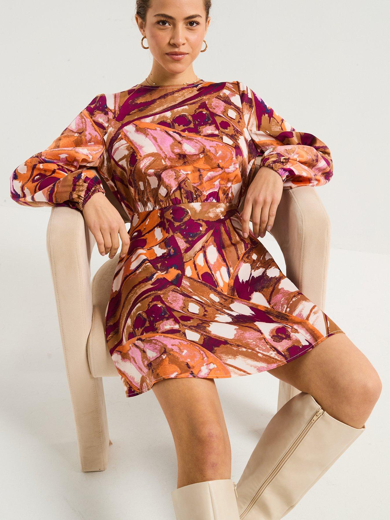 Image 4 of 6 of Vero Moda Linea Long Sleeve Short Woven Dress - Multi