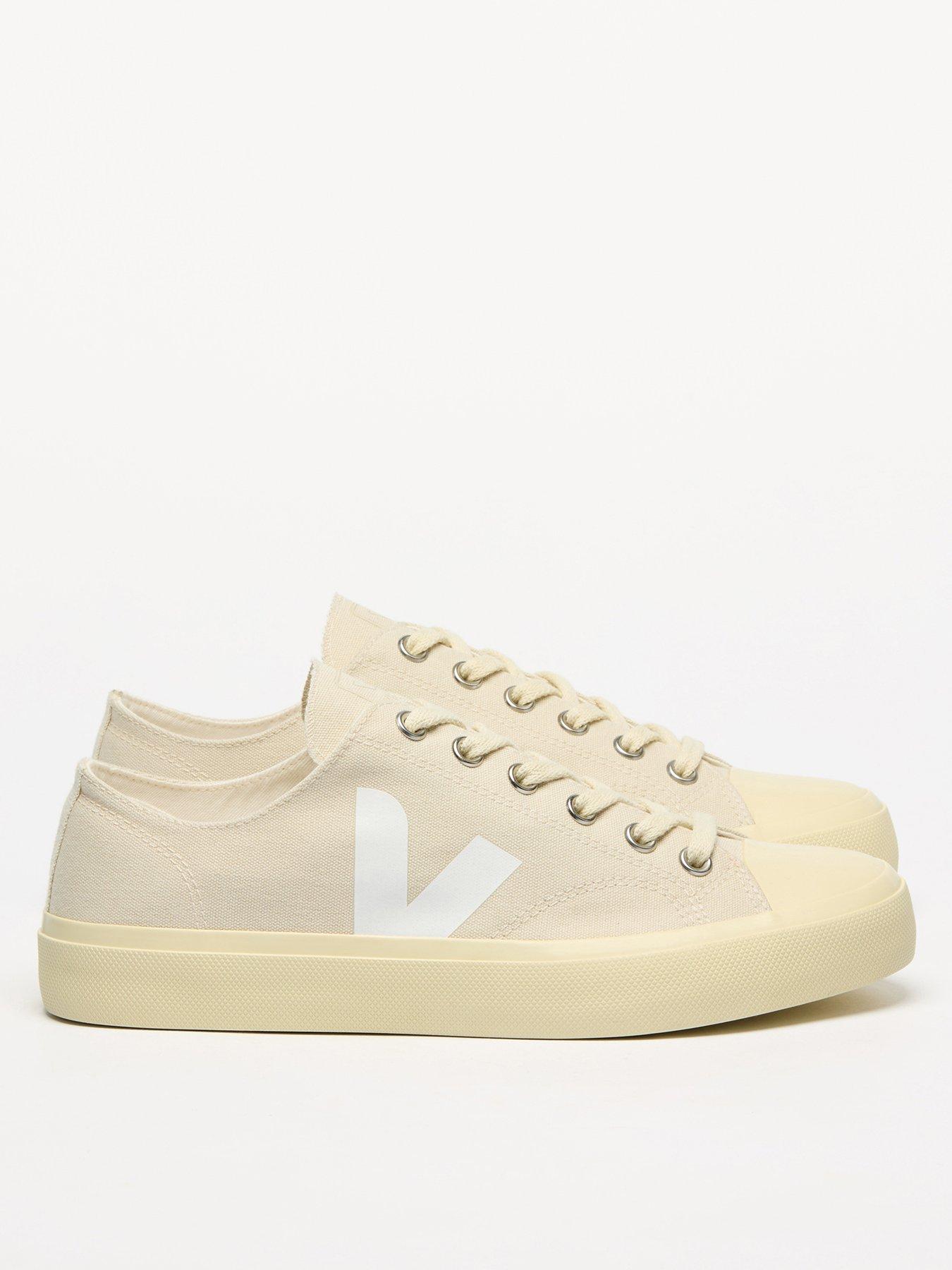 undefined Women's Wata Ii Low Trainers - Cream