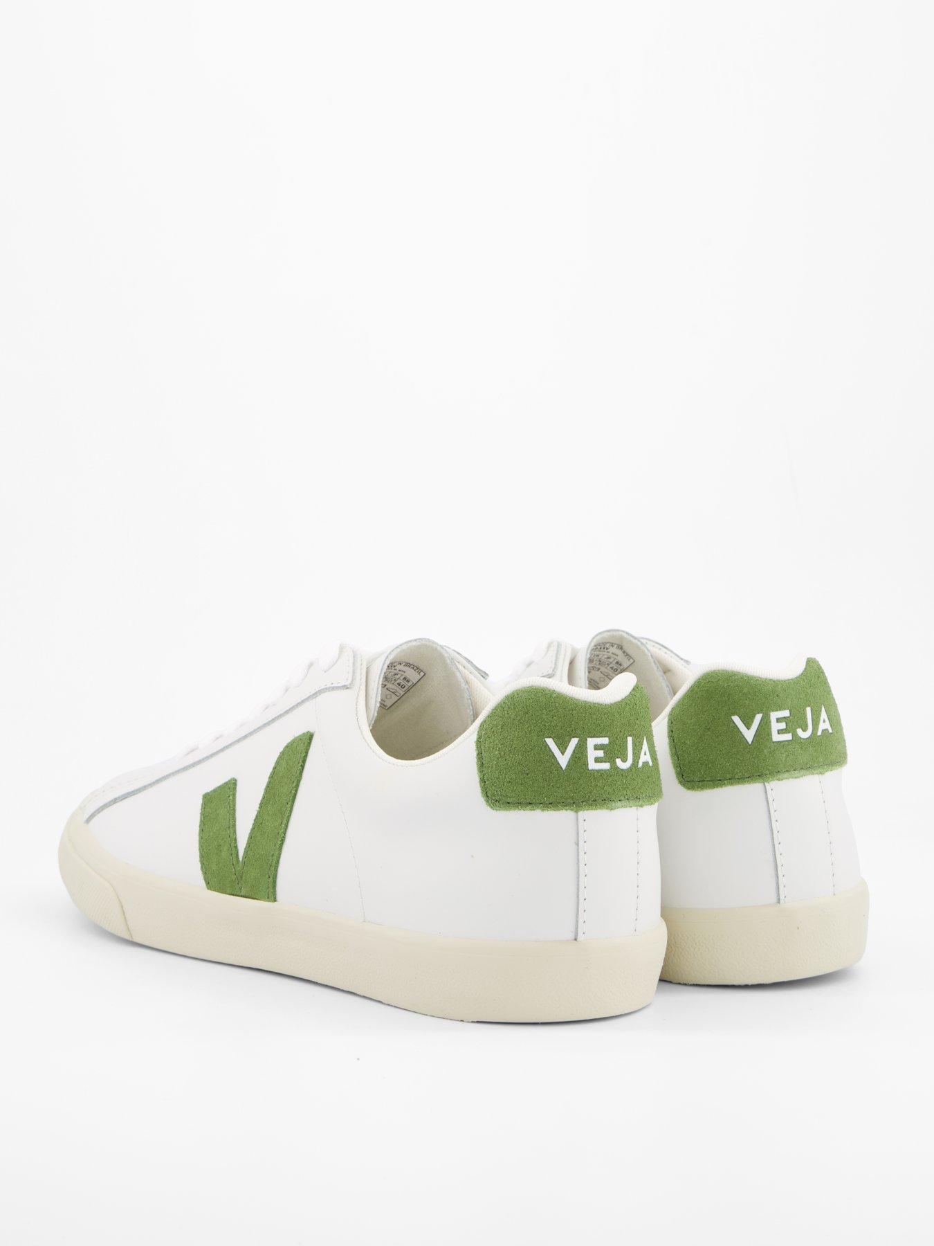 Image 6 of 7 of Veja Men's Esplar Logo Trainers - White/Green