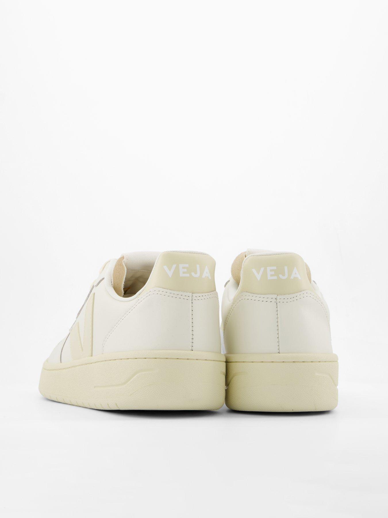Image 6 of 7 of Veja Men's V-10 Trainers - Beige