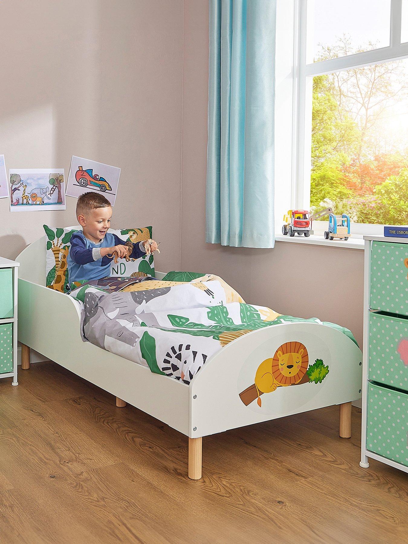 liberty-house-white-toddler-bed-with-lion-decalfront