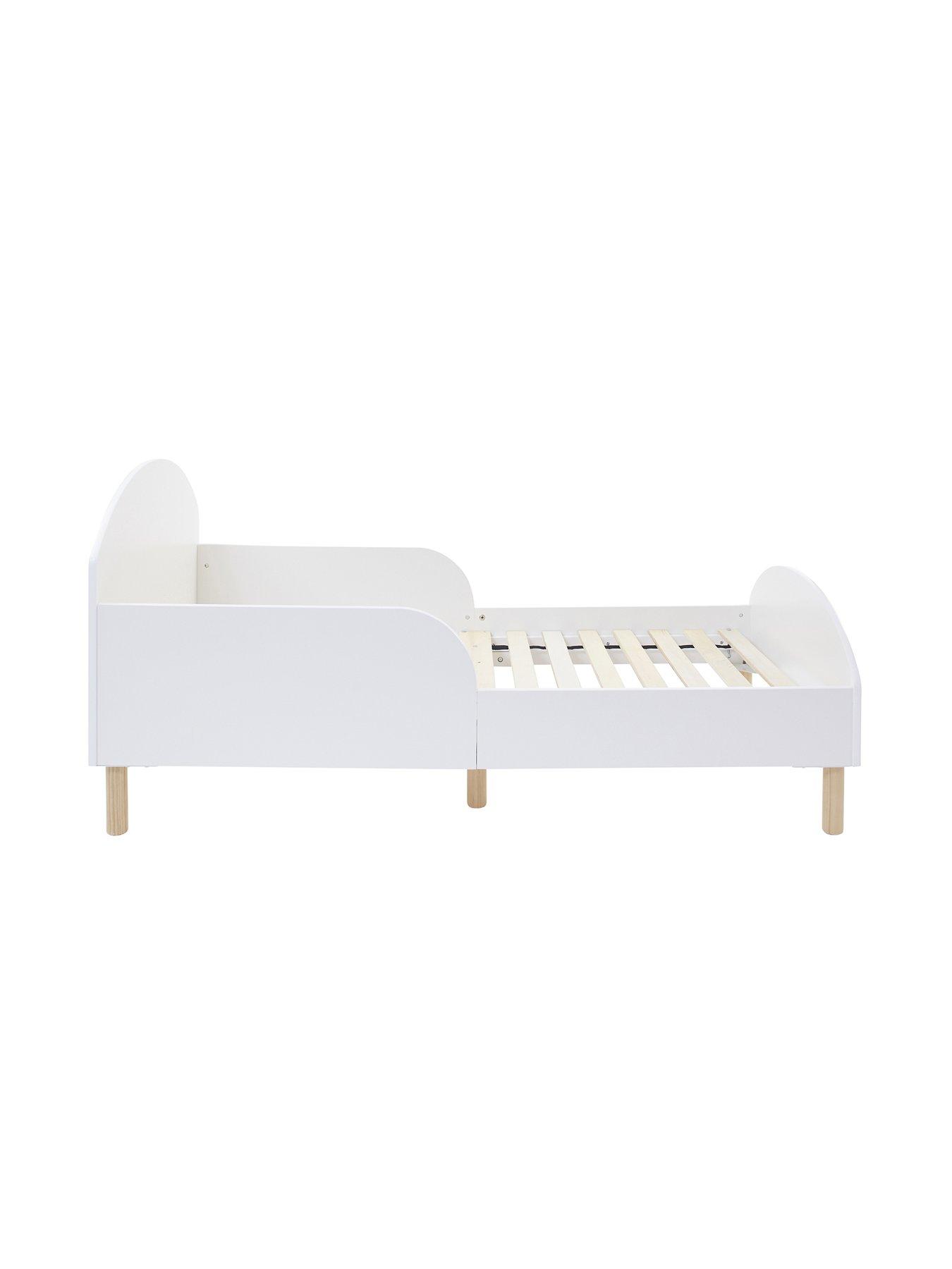 liberty-house-white-toddler-bed-with-unicorn-decaldetail