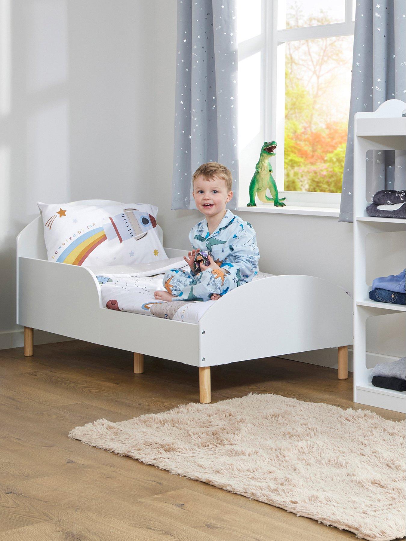 Image of Liberty House White Toddler Bed