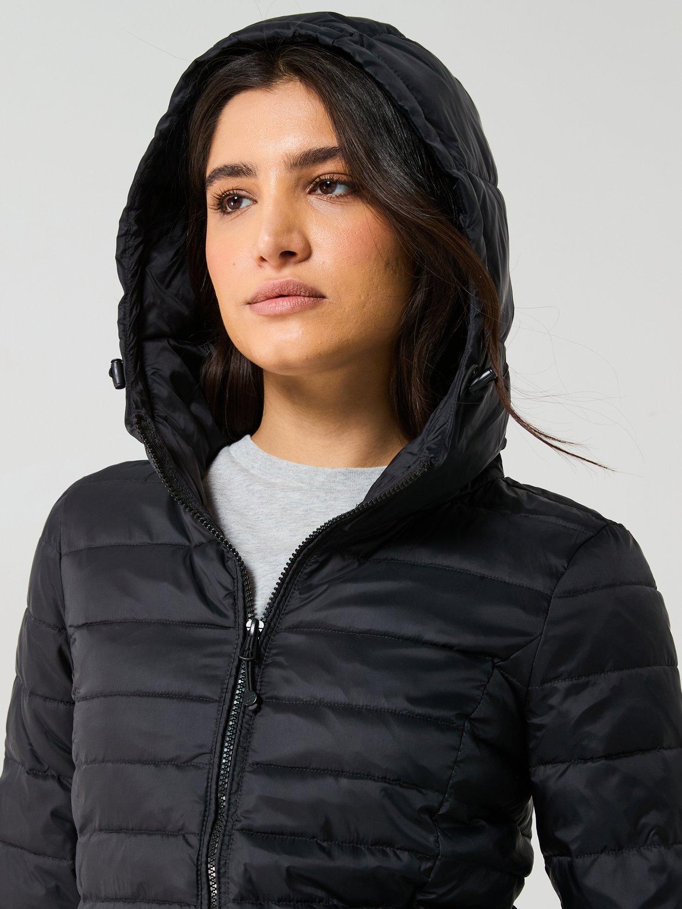 only-tahoe-hooded-jacket-blackoutfit