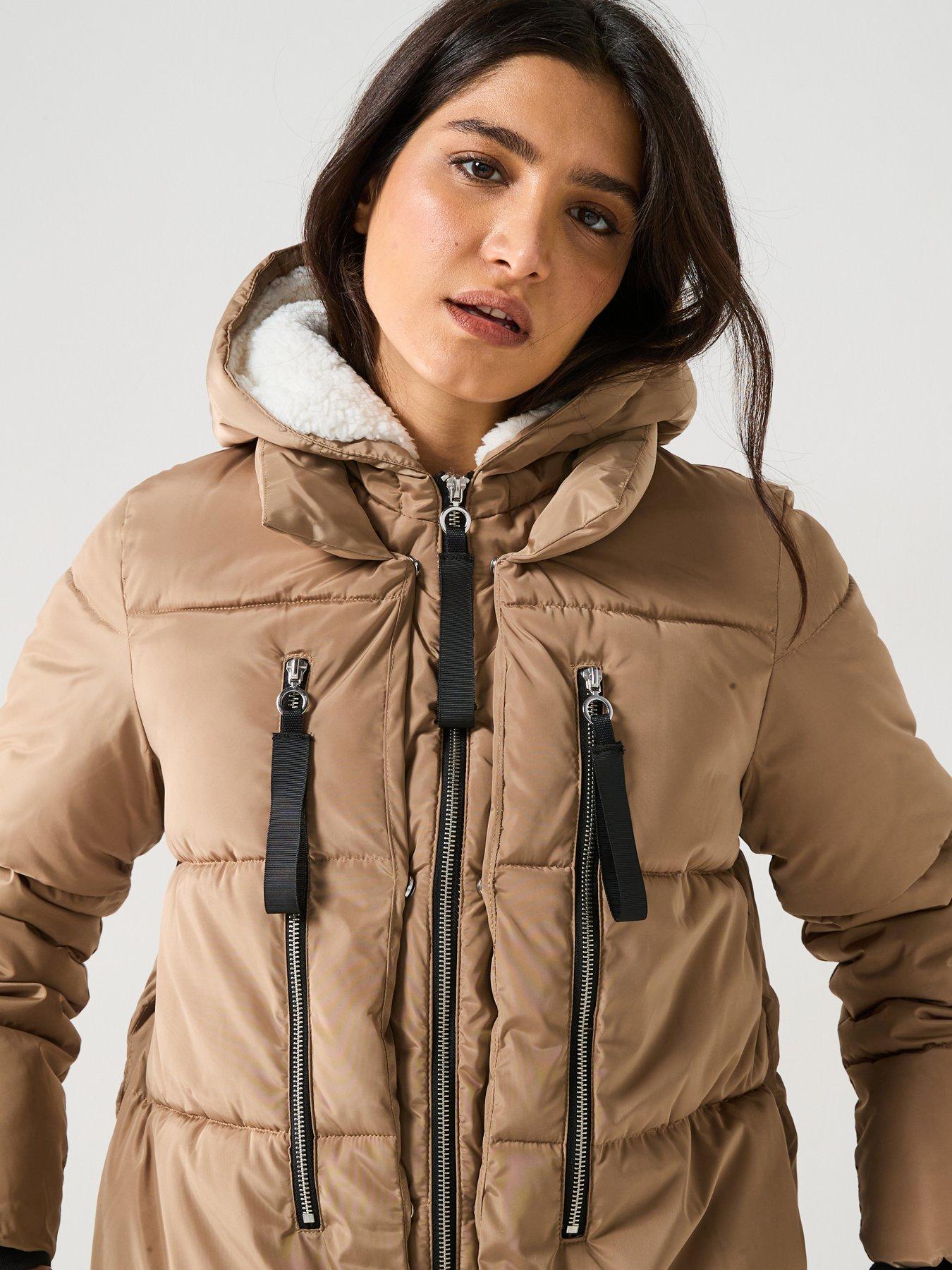 only-nora-long-puffer-coat-beigeoutfit