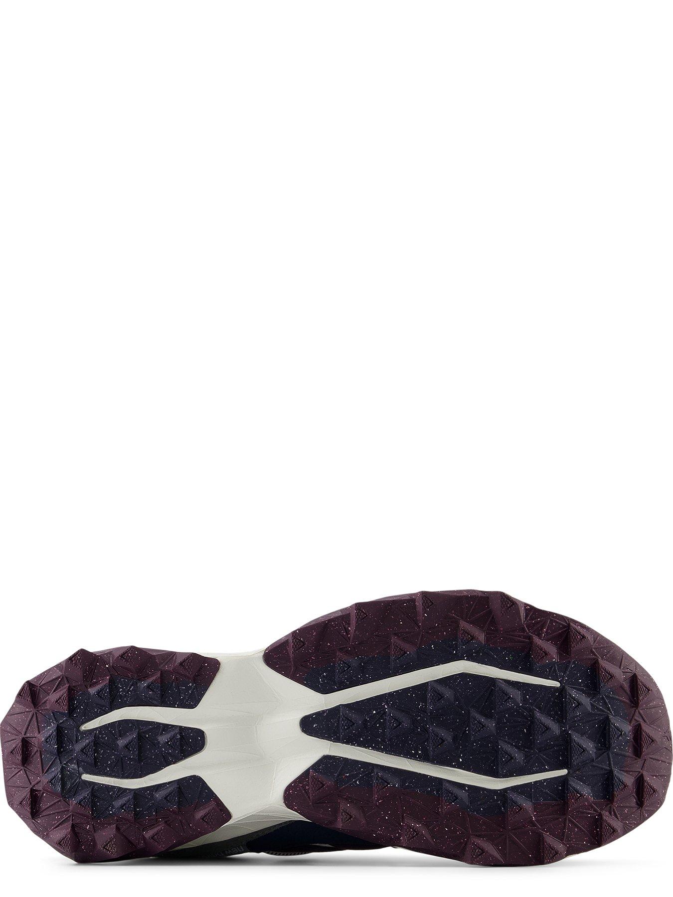 new-balance-mens-trail-running-tektrel-trainers-whitenavydetail