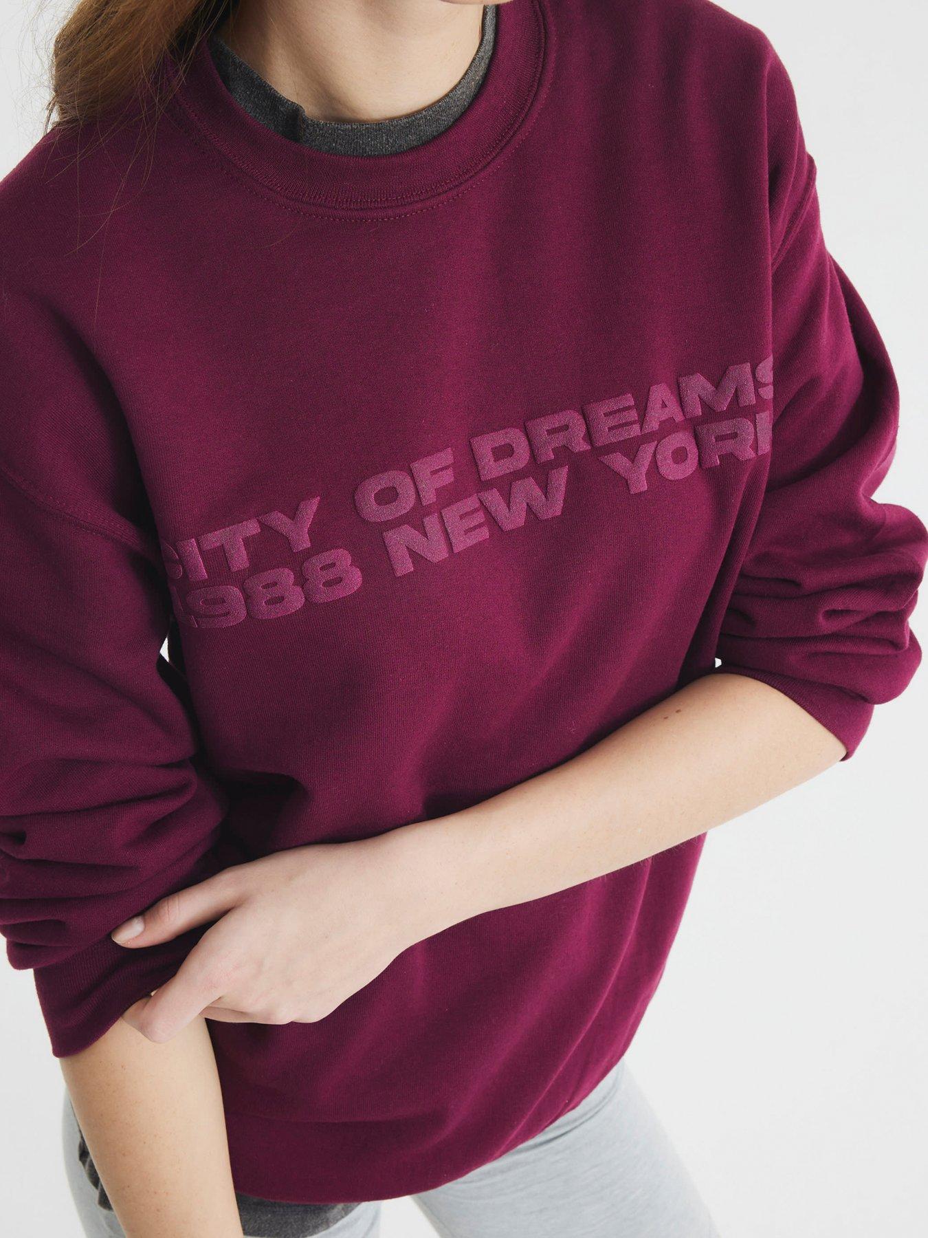 river-island-ny-city-of-dreams-sweat-dark-redoutfit