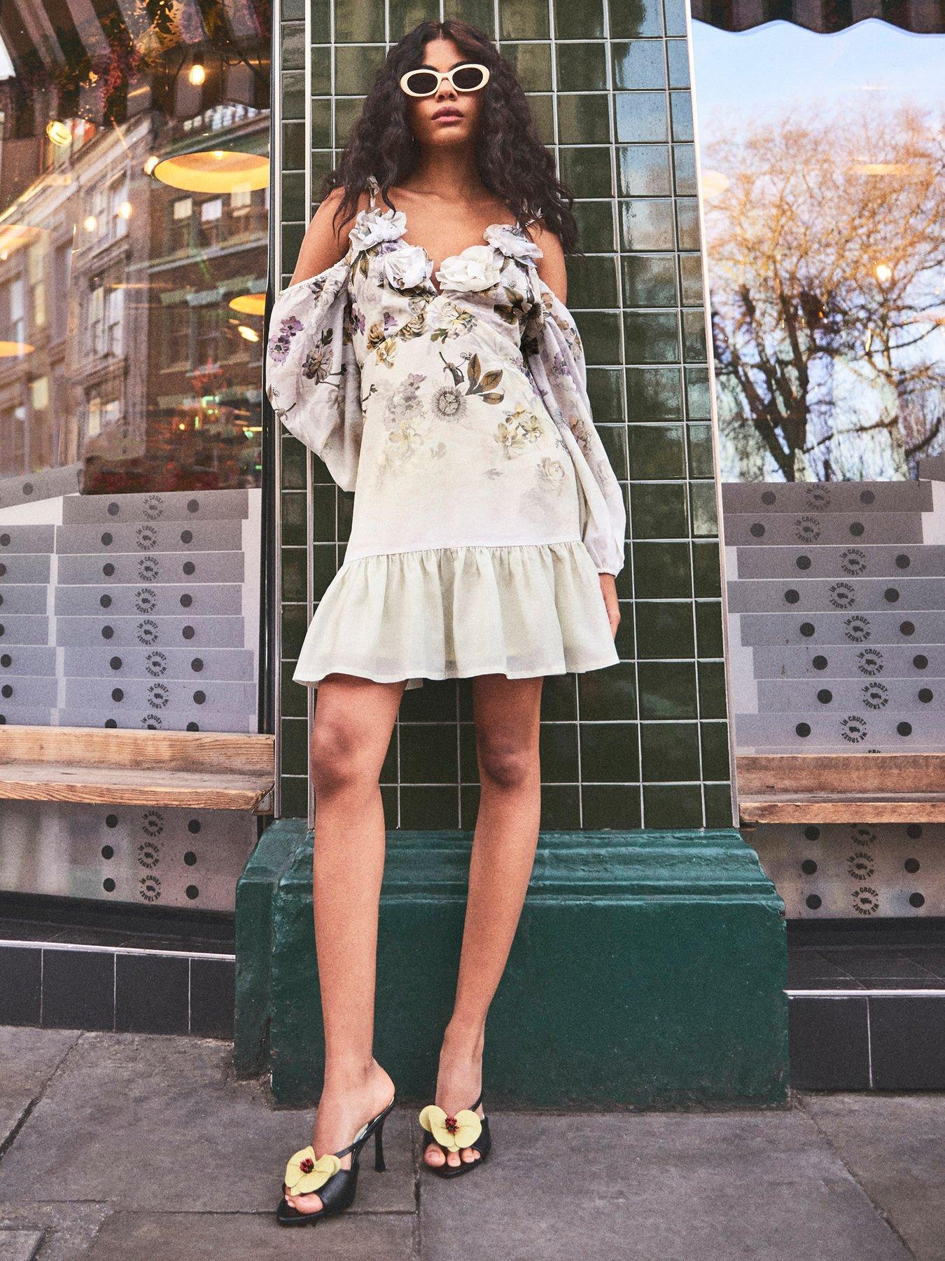 River Island 3D Floral Trimmed Sleeve Dress - Light
