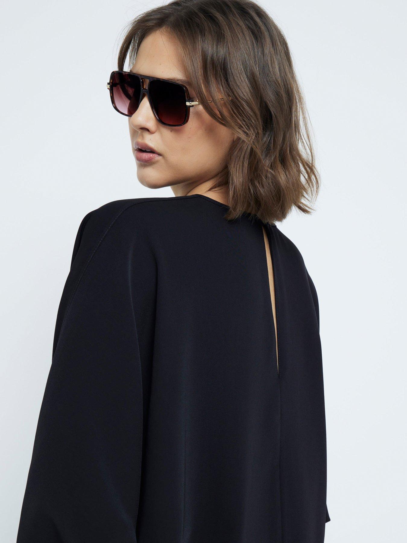 river-island-batwing-t-shirt-blackoutfit