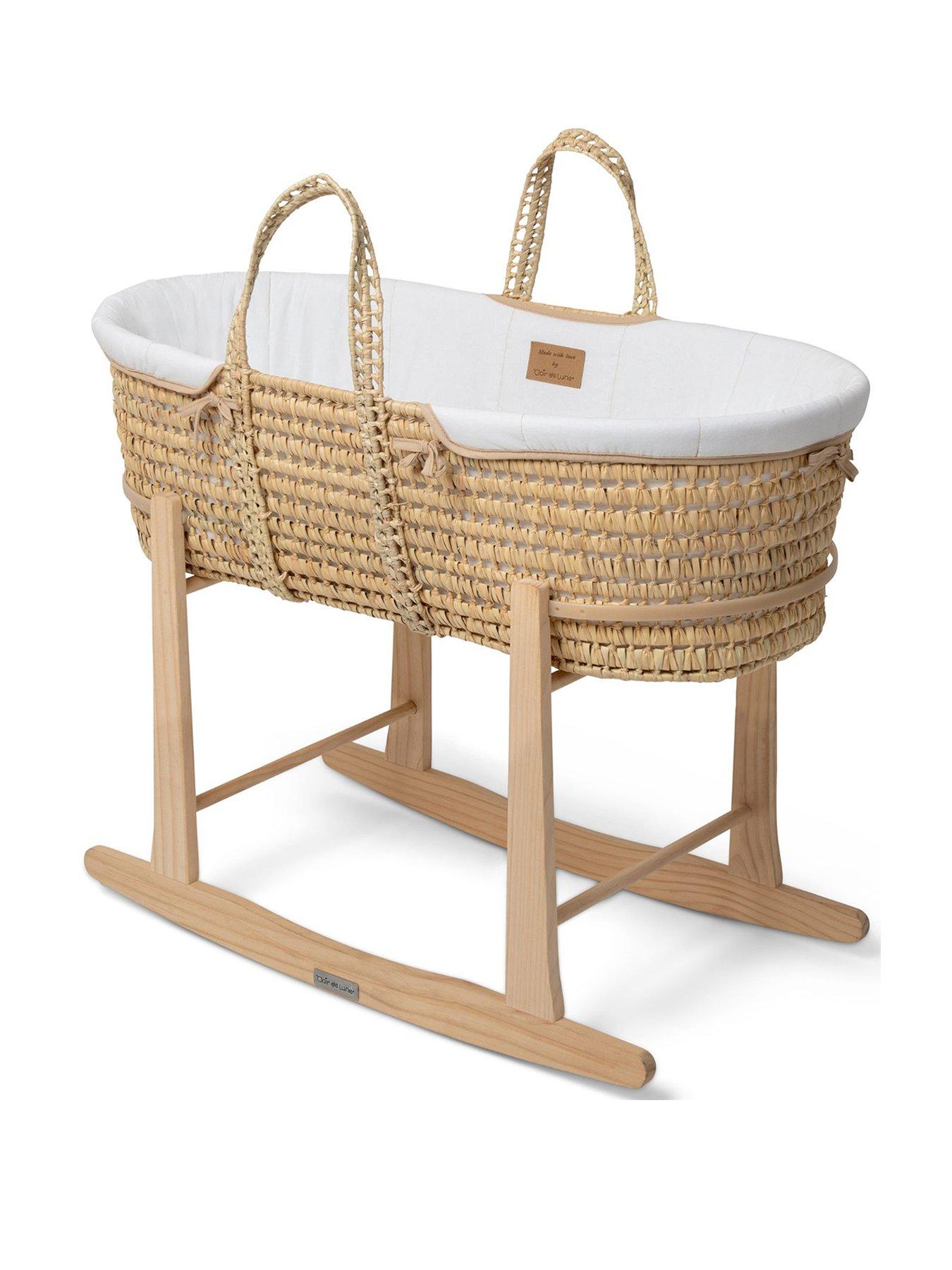 clair-de-lune-organic-palm-moses-basket-white-with-rocking-standstillFront