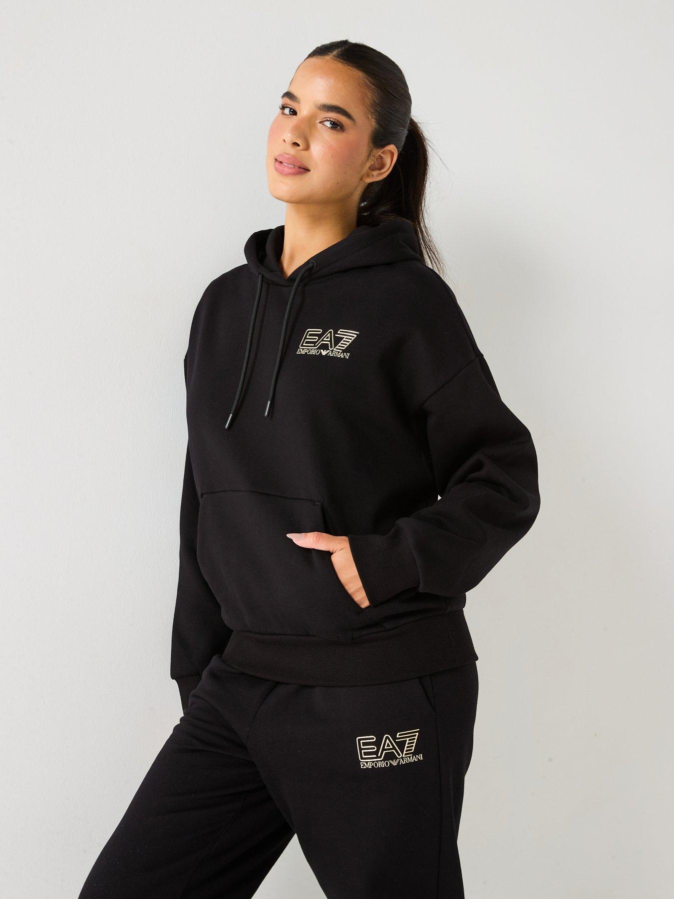 ea7-emporio-armani-train-visibility-logo-hoodie-blackdetail
