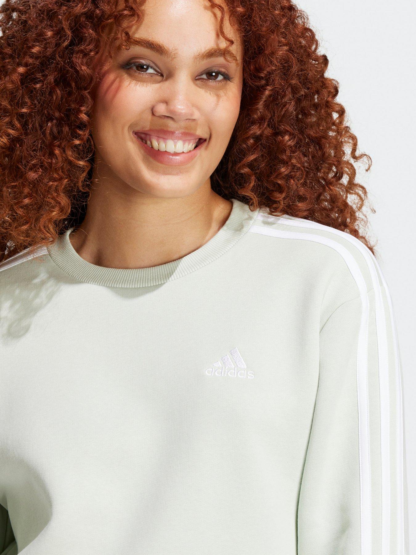 adidas-sportswear-womens-essentials-3-stripes-fleece-sweatshirt-greenoutfit